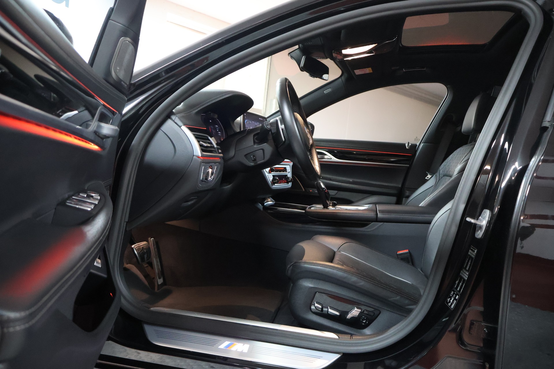 BMW 750Ld xDrive M Sport Steptronic-image-7