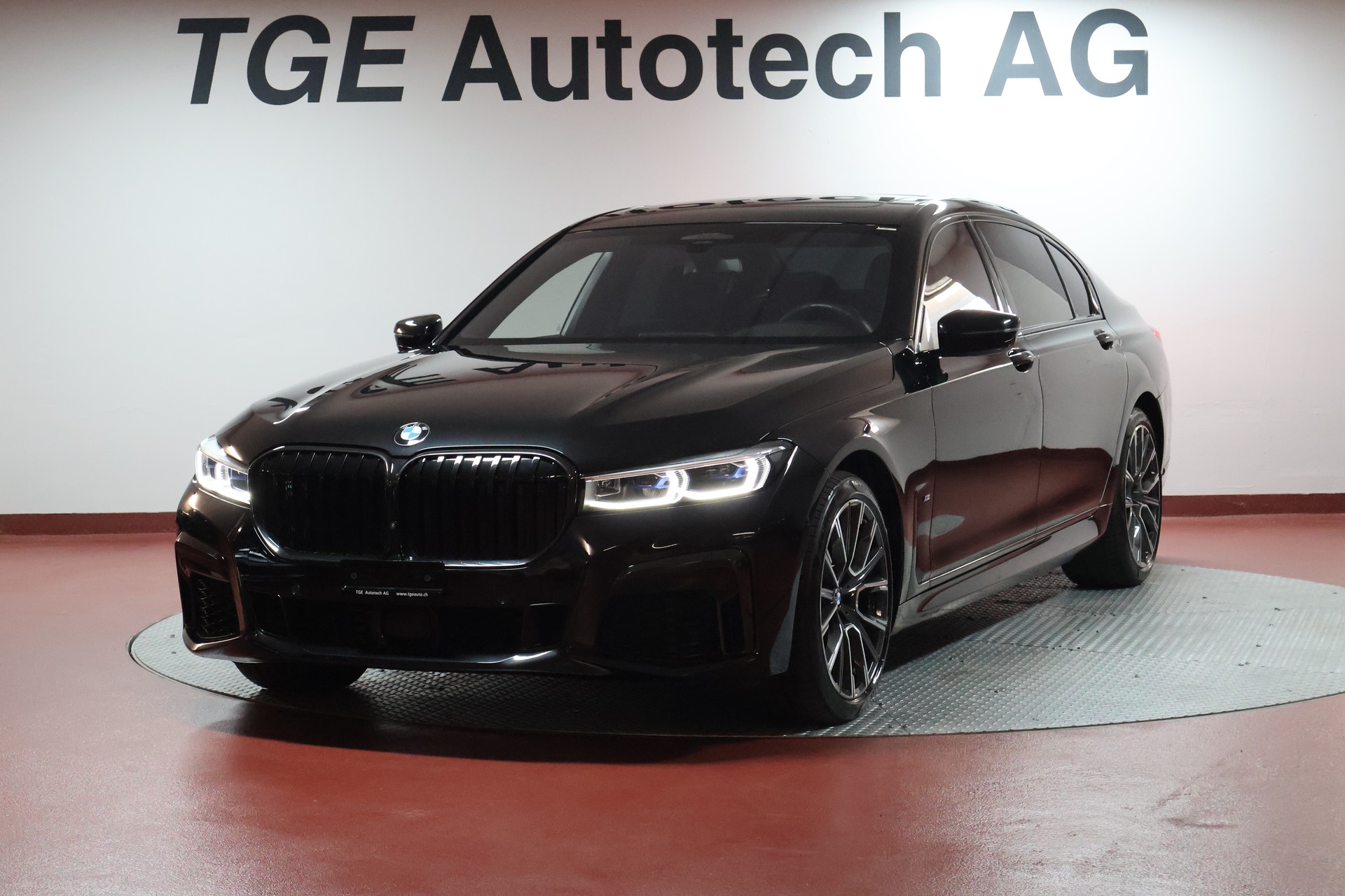 BMW 750Ld xDrive M Sport Steptronic-image-0