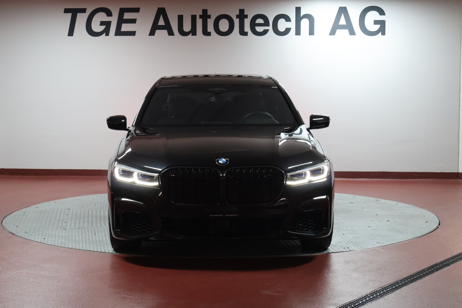 BMW 750Ld xDrive M Sport Steptronic-image-1