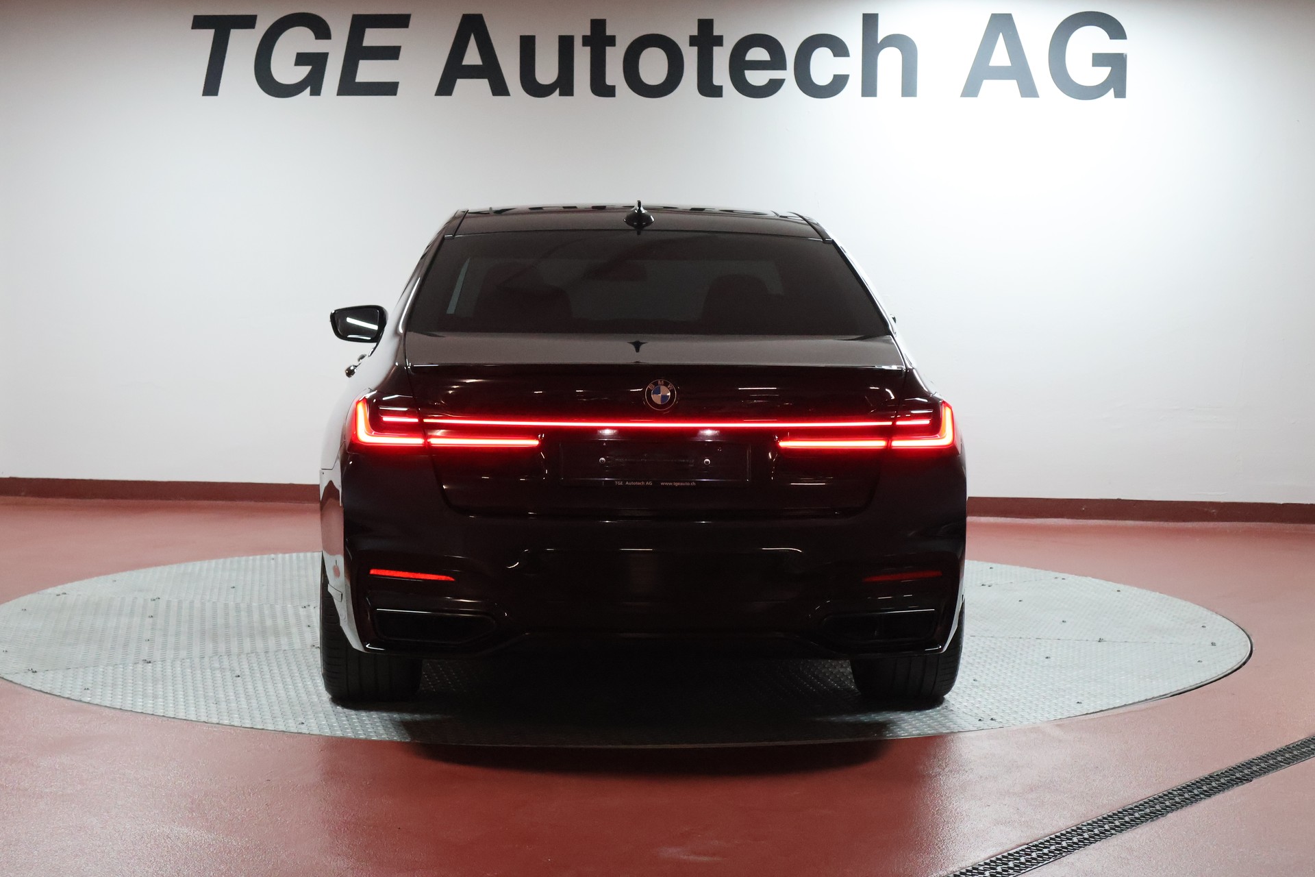 BMW 750Ld xDrive M Sport Steptronic-image-22