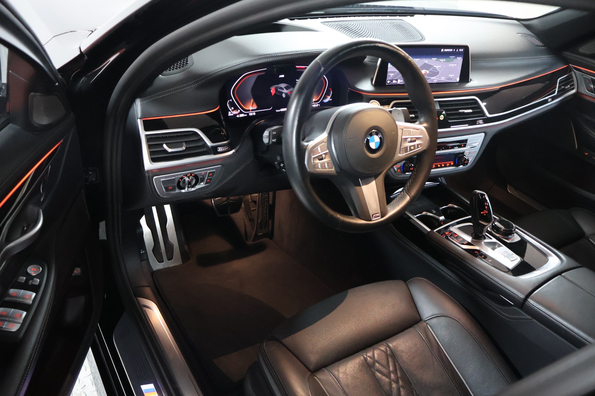 BMW 750Ld xDrive M Sport Steptronic-image-8