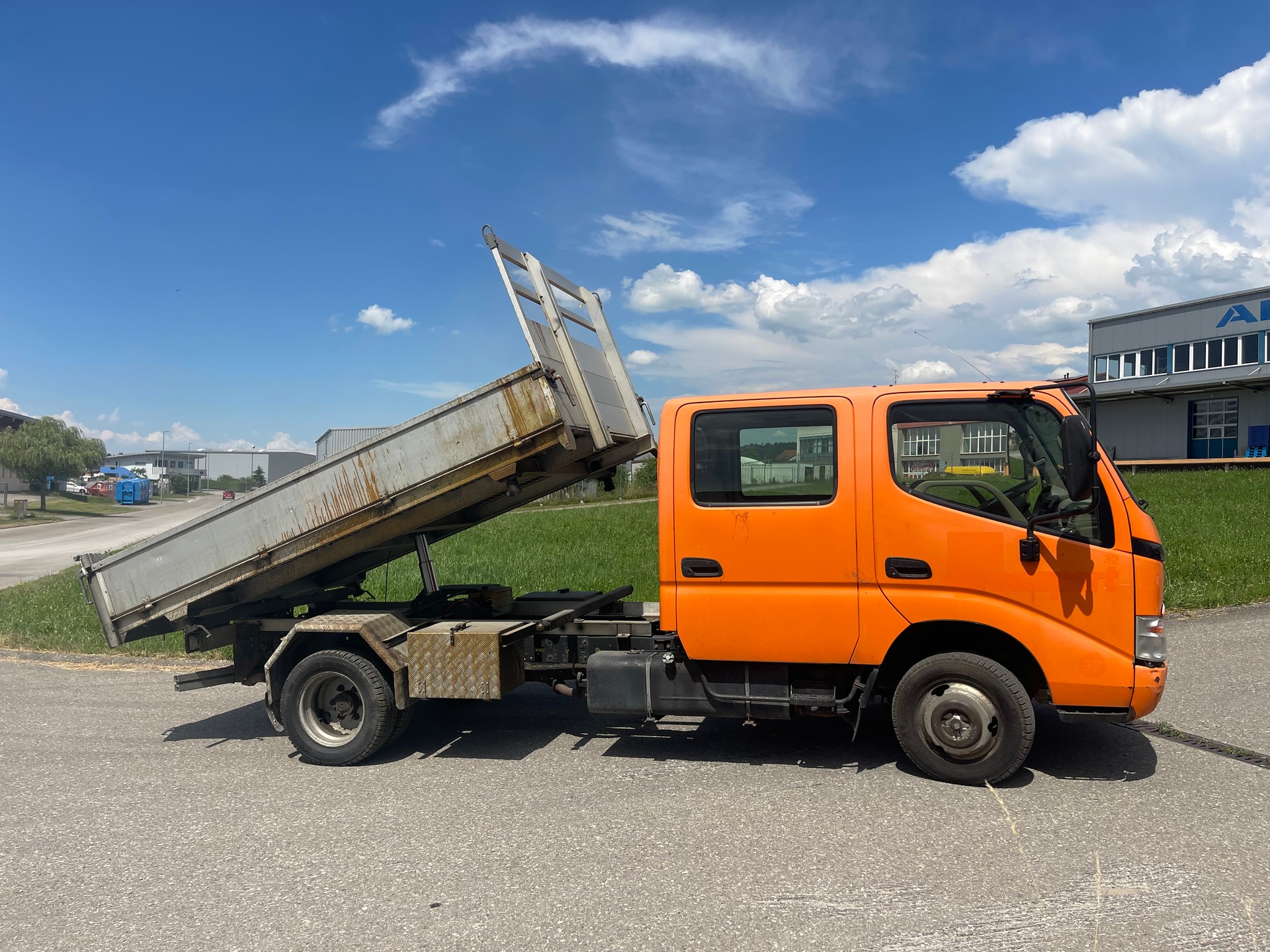 TOYOTA Dyna 150 MWB-image-4