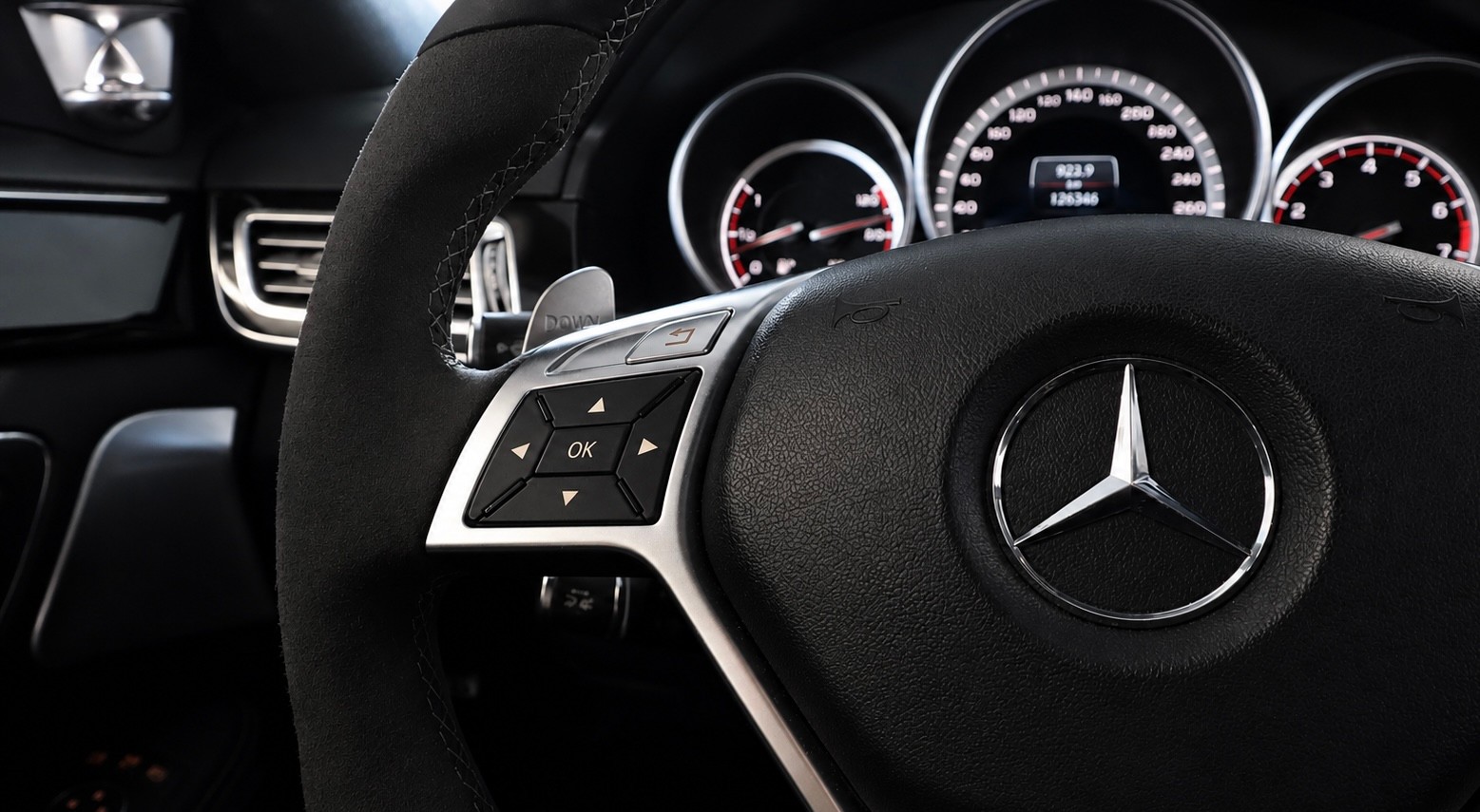 MERCEDES-BENZ E 63 AMG S 4Matic Speedshift-image-7