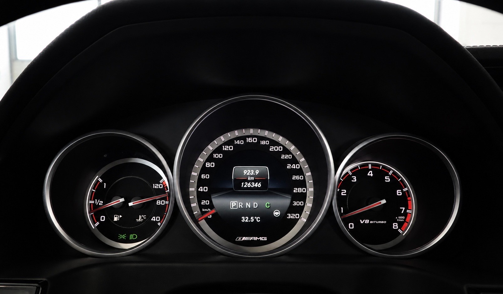 MERCEDES-BENZ E 63 AMG S 4Matic Speedshift-image-9