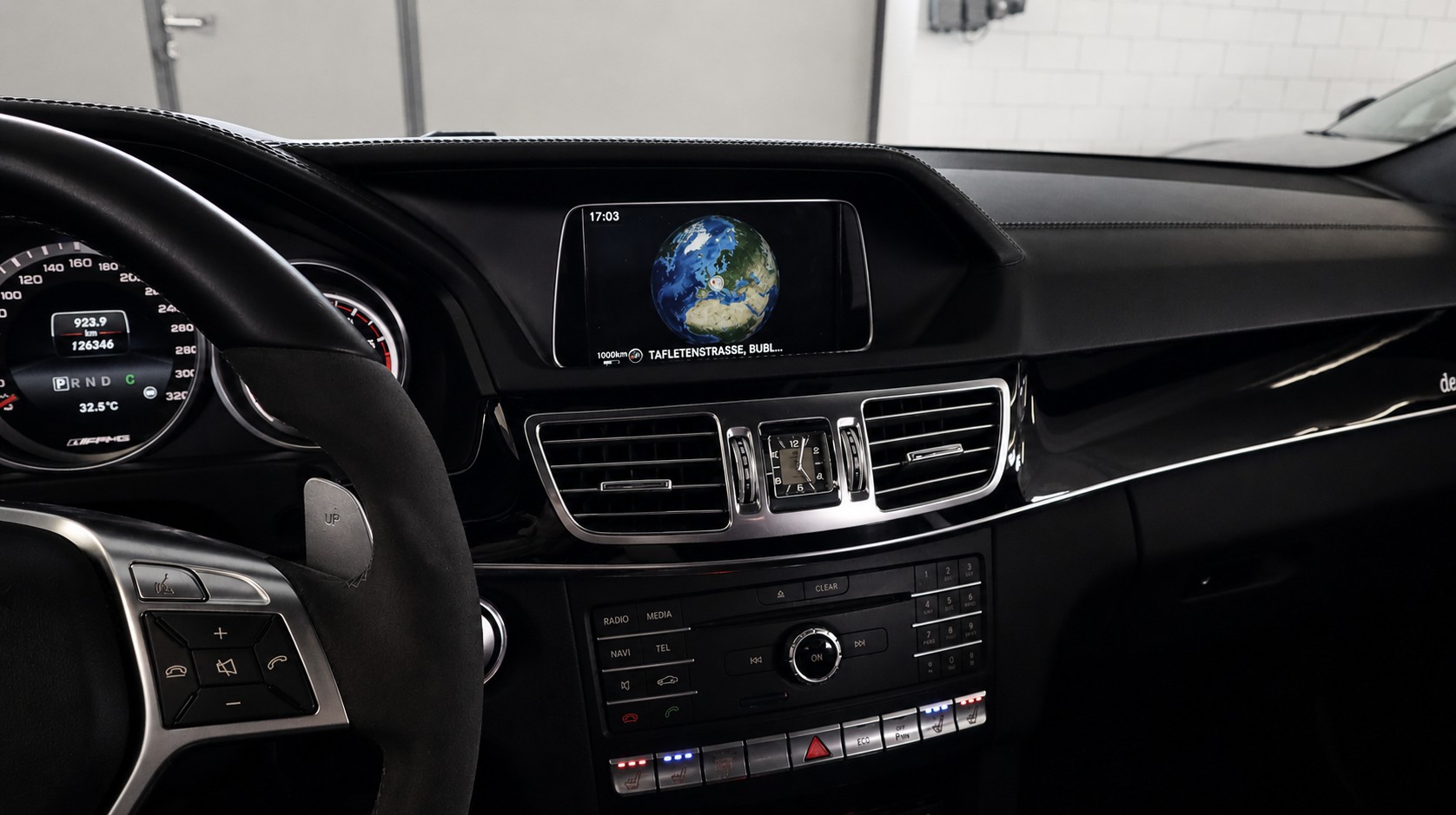 MERCEDES-BENZ E 63 AMG S 4Matic Speedshift-image-10