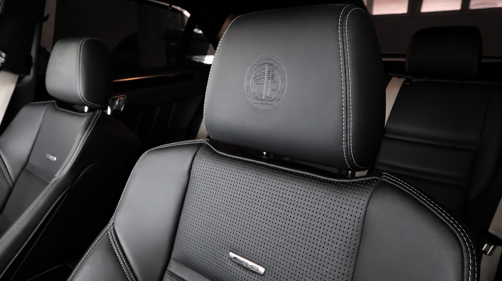 MERCEDES-BENZ E 63 AMG S 4Matic Speedshift-image-19
