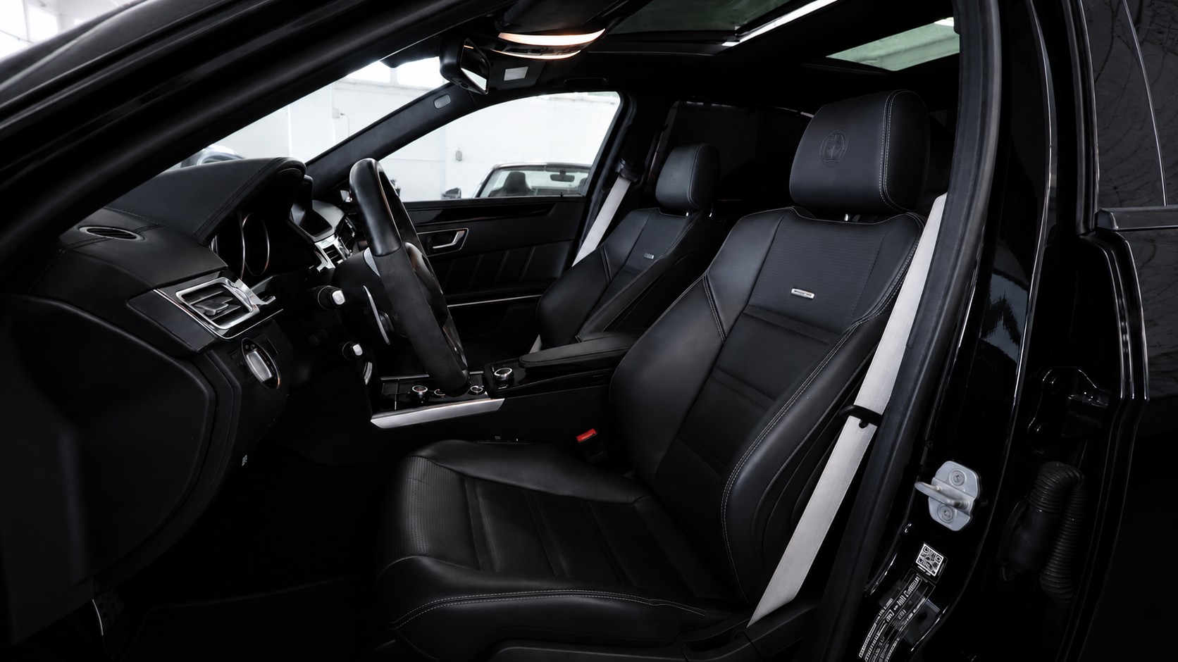 MERCEDES-BENZ E 63 AMG S 4Matic Speedshift-image-4