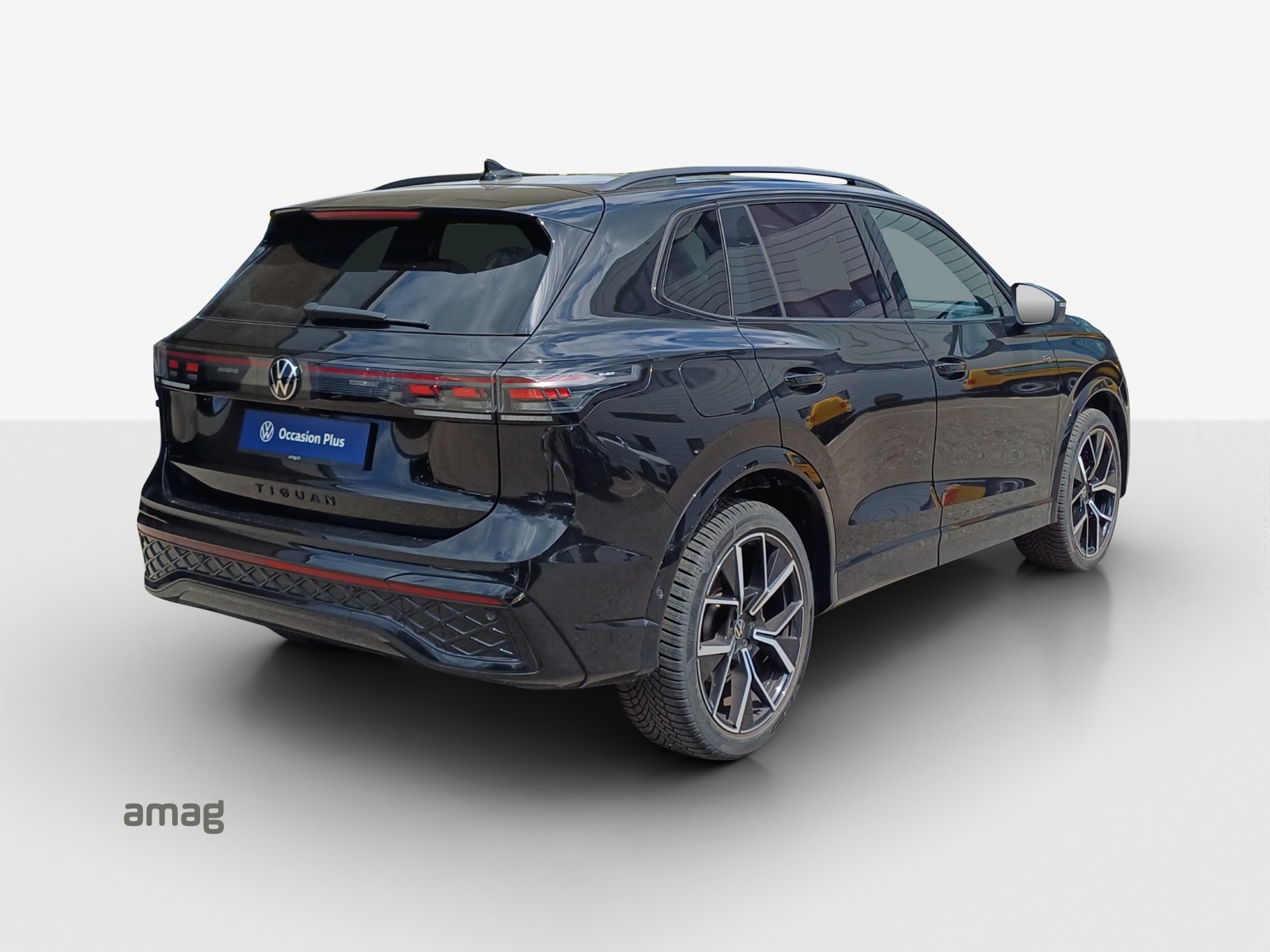 VW Tiguan 2.0 TSI DSG R-Line 4Motion-image-4