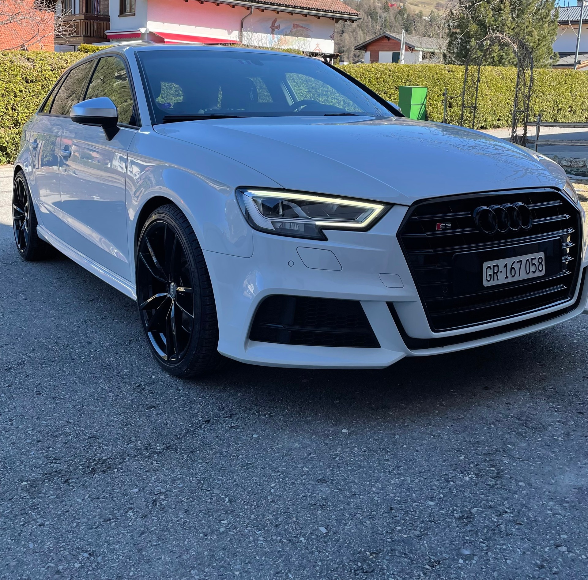AUDI 2.0 T FSI quattro S-Tronic-image-3