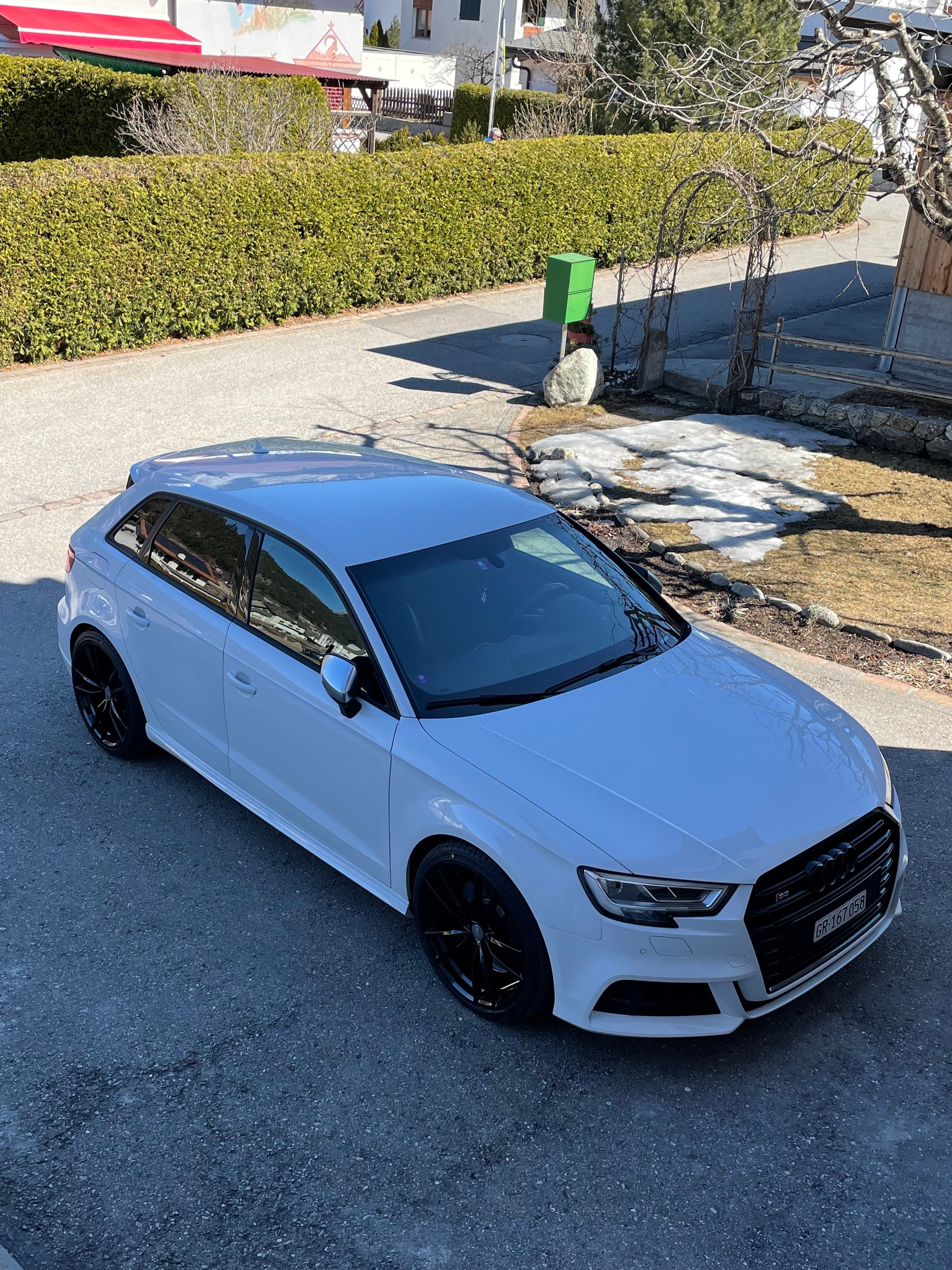 AUDI 2.0 T FSI quattro S-Tronic-image-2