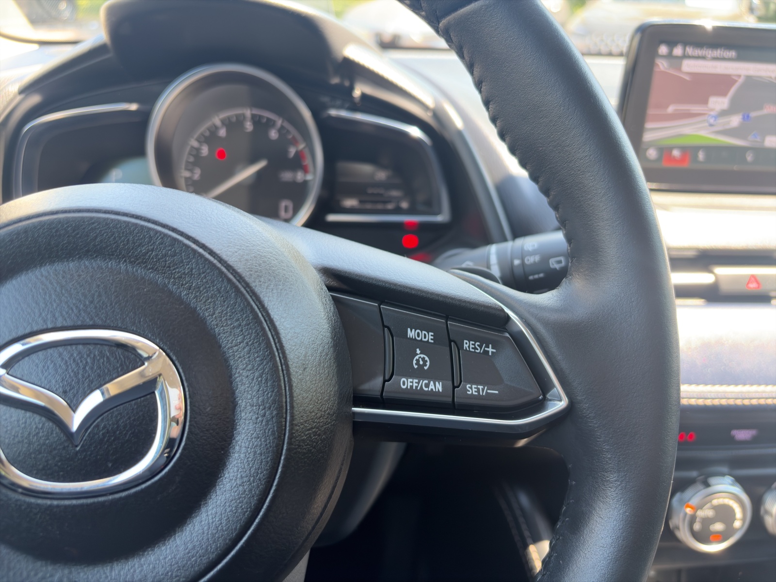MAZDA 2 G 90 Revolution-image-11