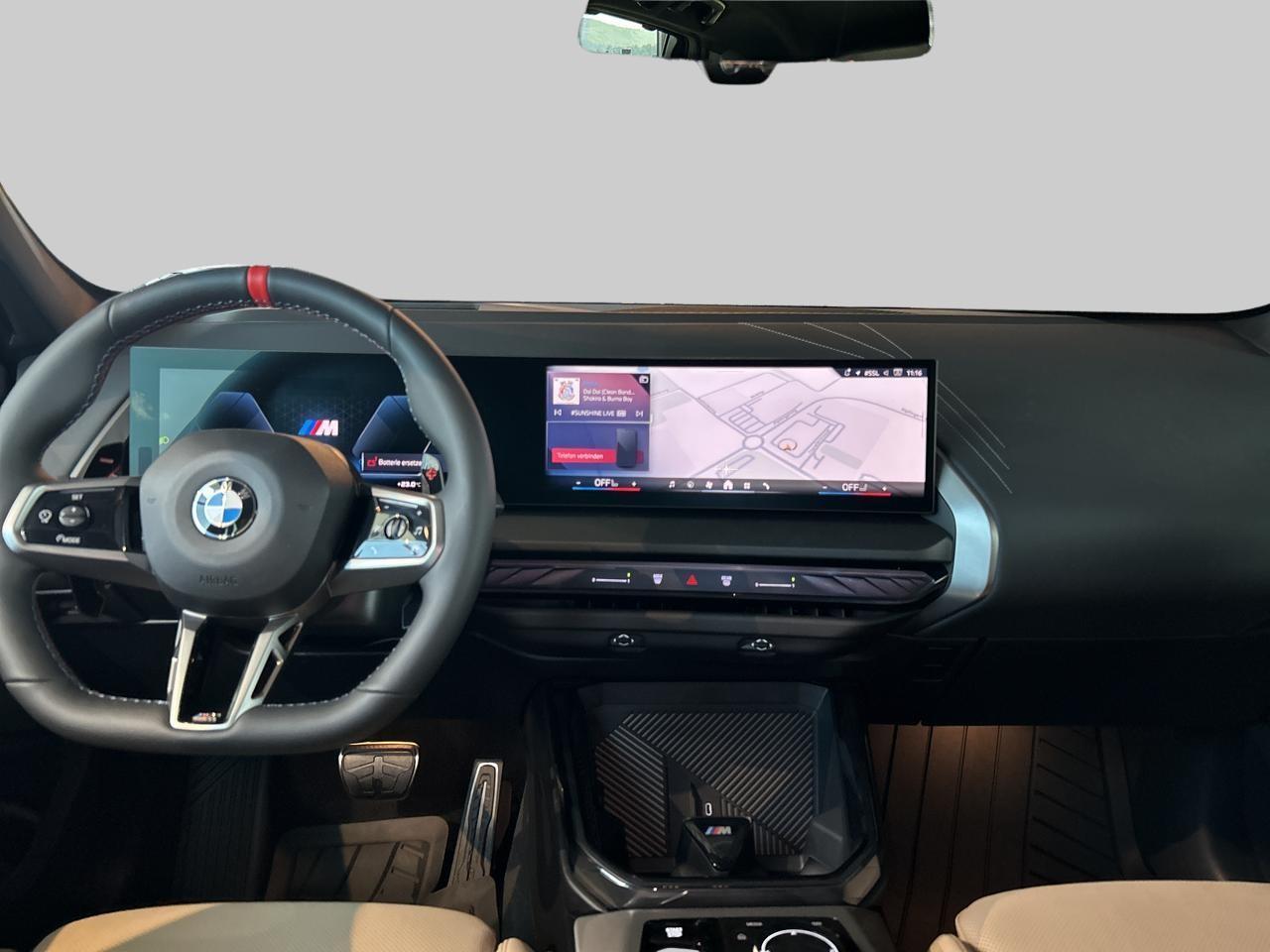 BMW X3 M50i-image-17