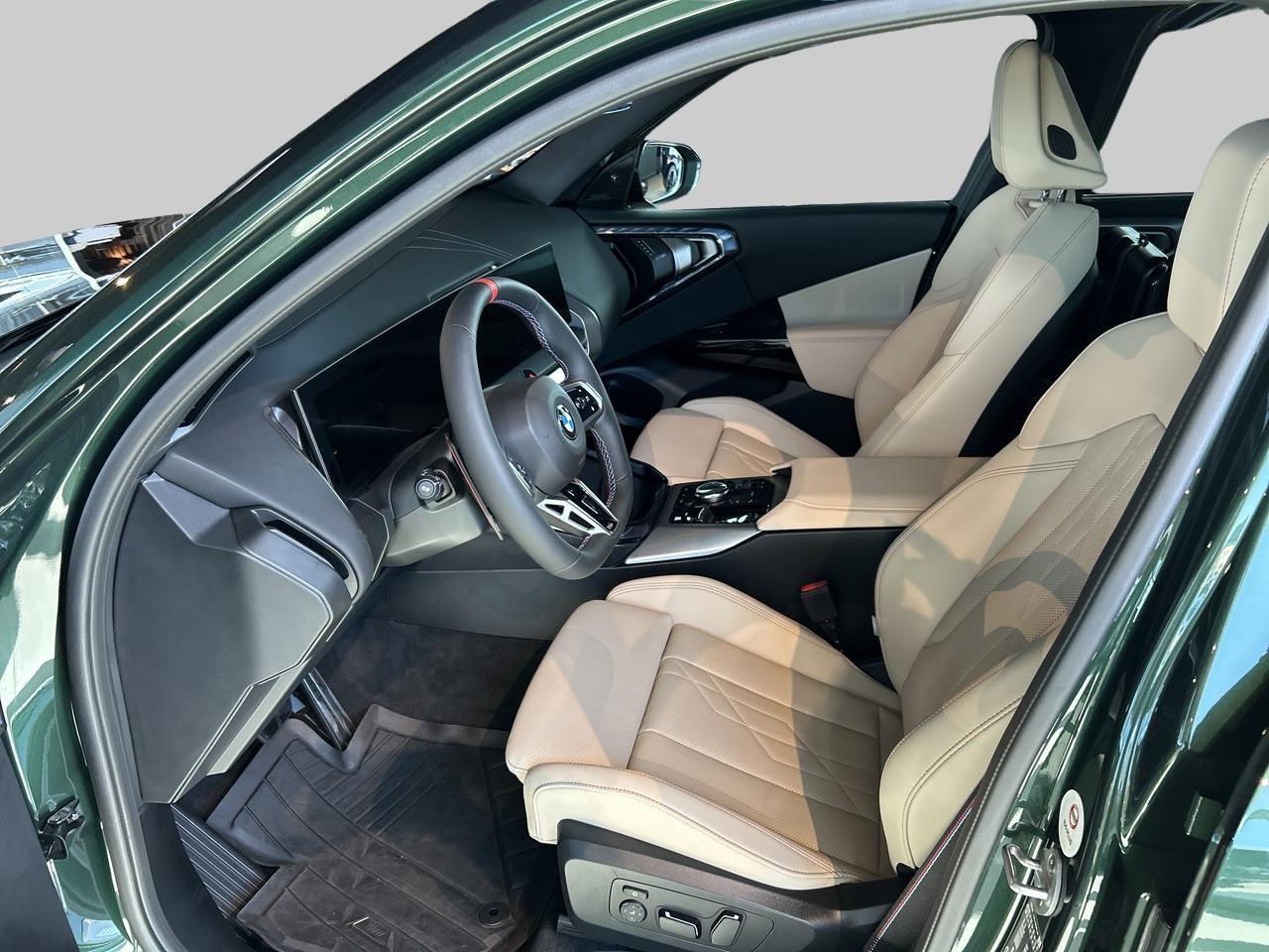 BMW X3 M50i-image-13
