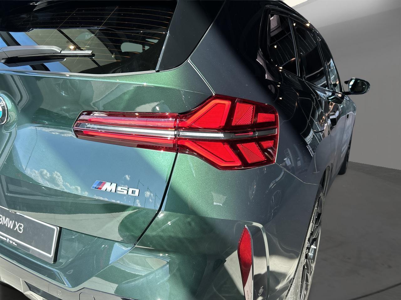 BMW X3 M50i-image-9