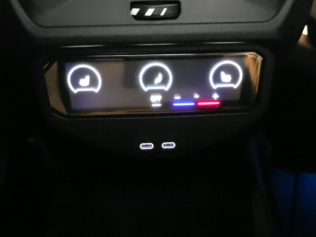 BMW X3 M50i-image-11