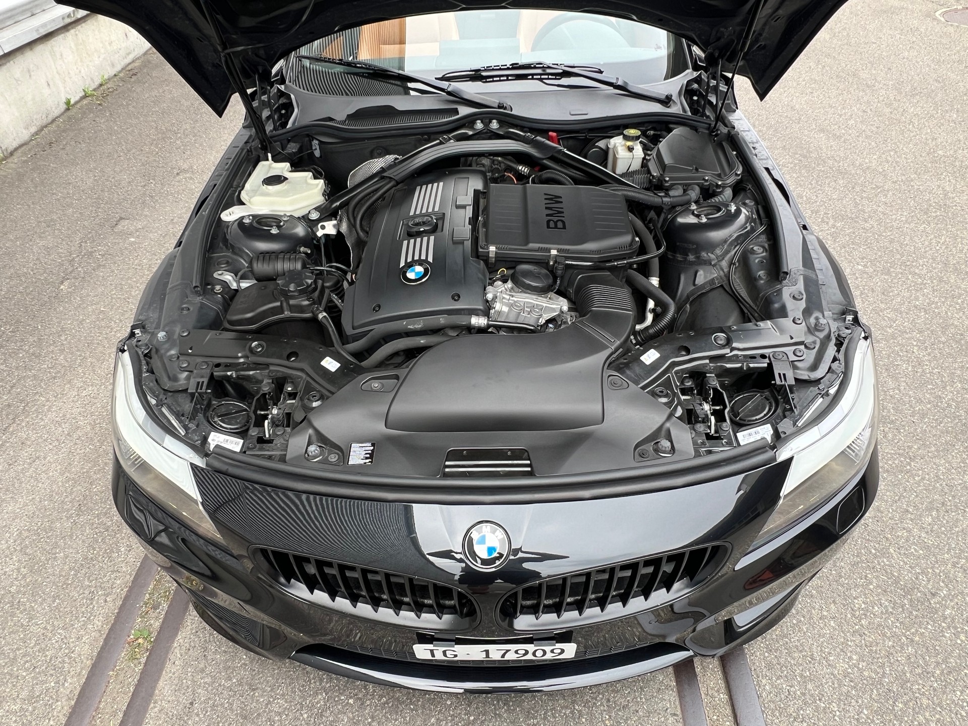 BMW Z4 sDrive 35is DKG-image-8