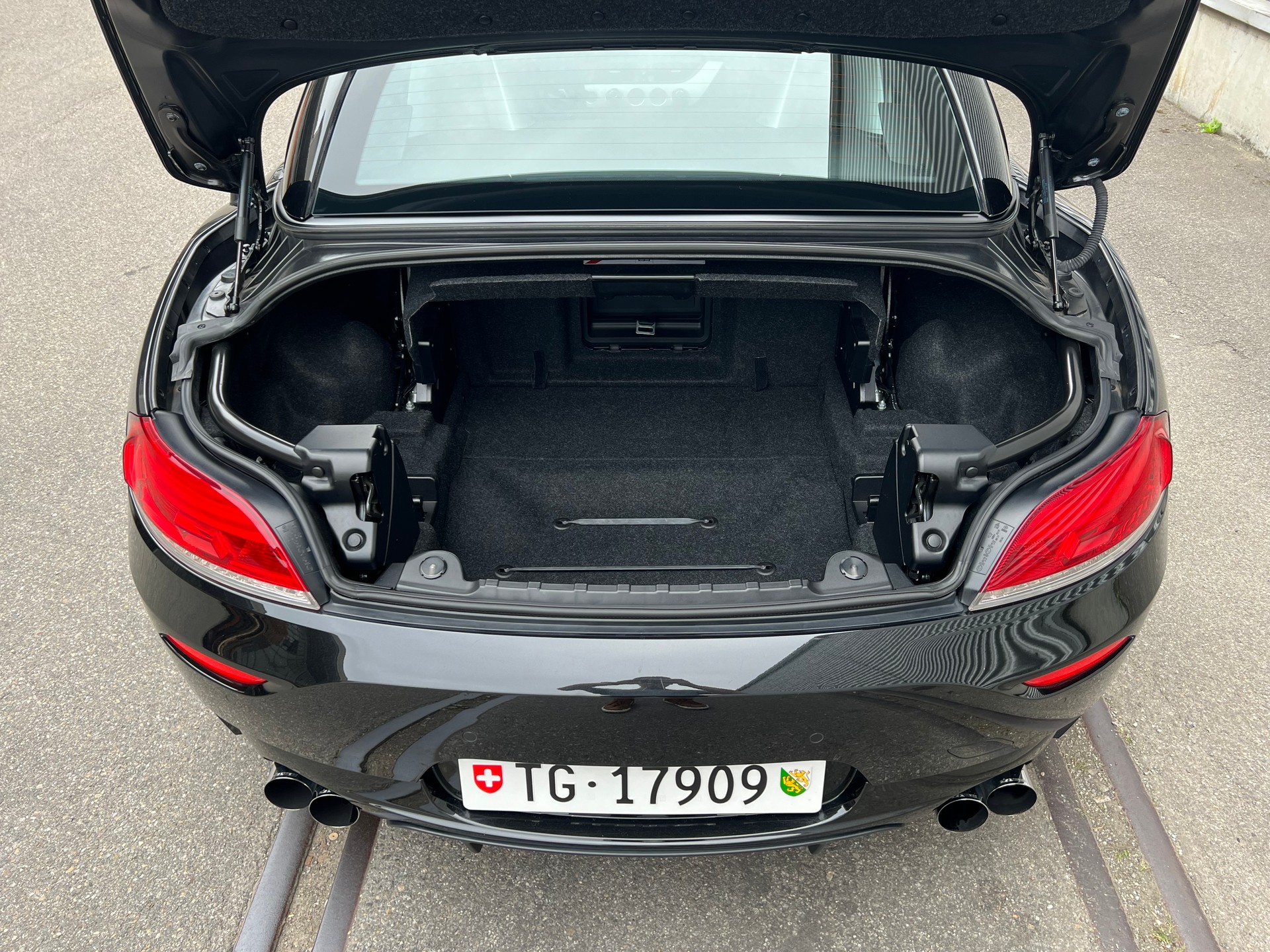 BMW Z4 sDrive 35is DKG-image-9