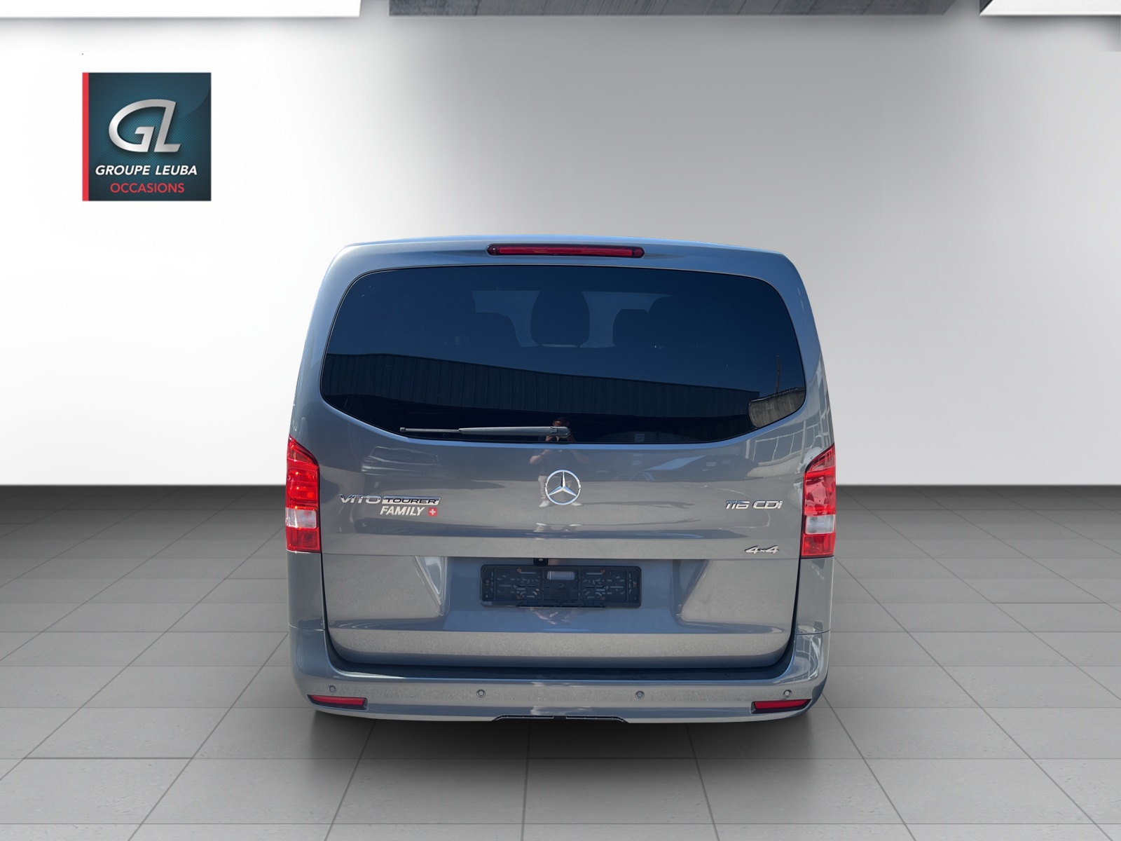 MERCEDES-BENZ Vito 116 CDI Lang Select Family Tourer 4Matic 9G-Tronic-image-4