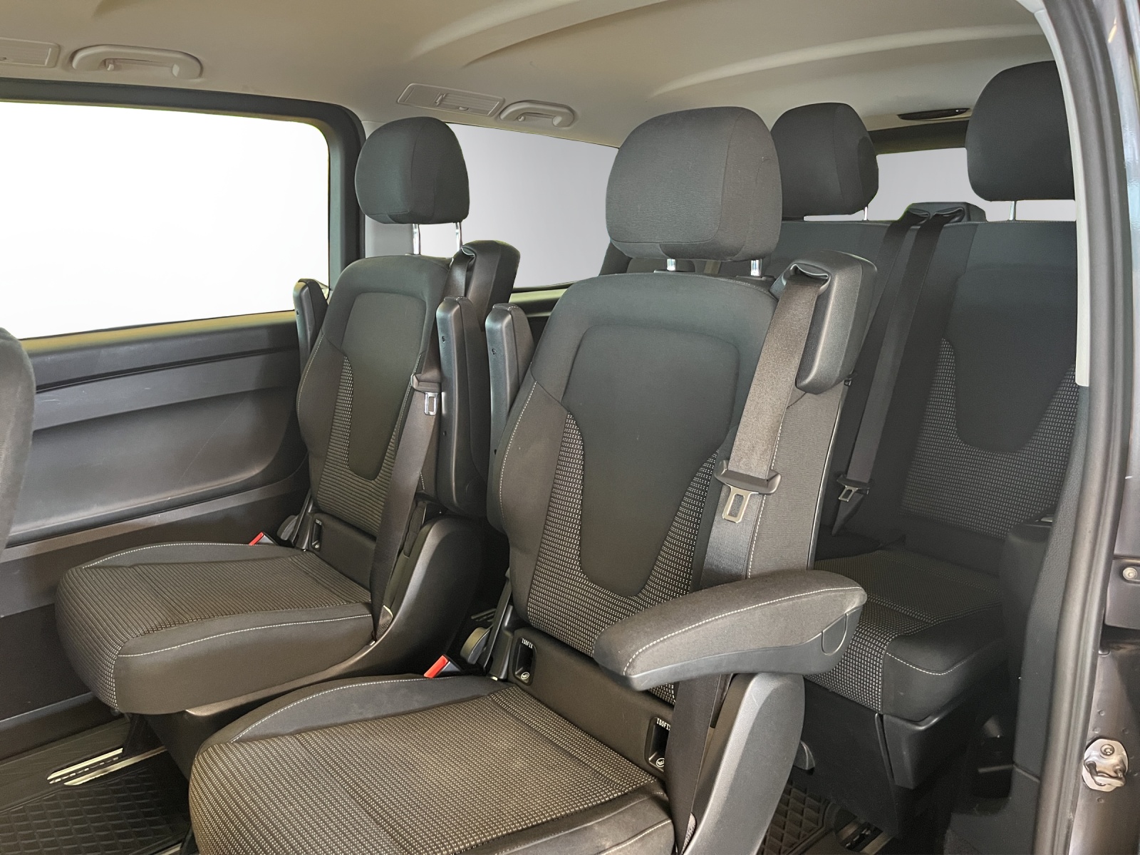 MERCEDES-BENZ Vito 116 CDI Lang Select Family Tourer 4Matic 9G-Tronic-image-10
