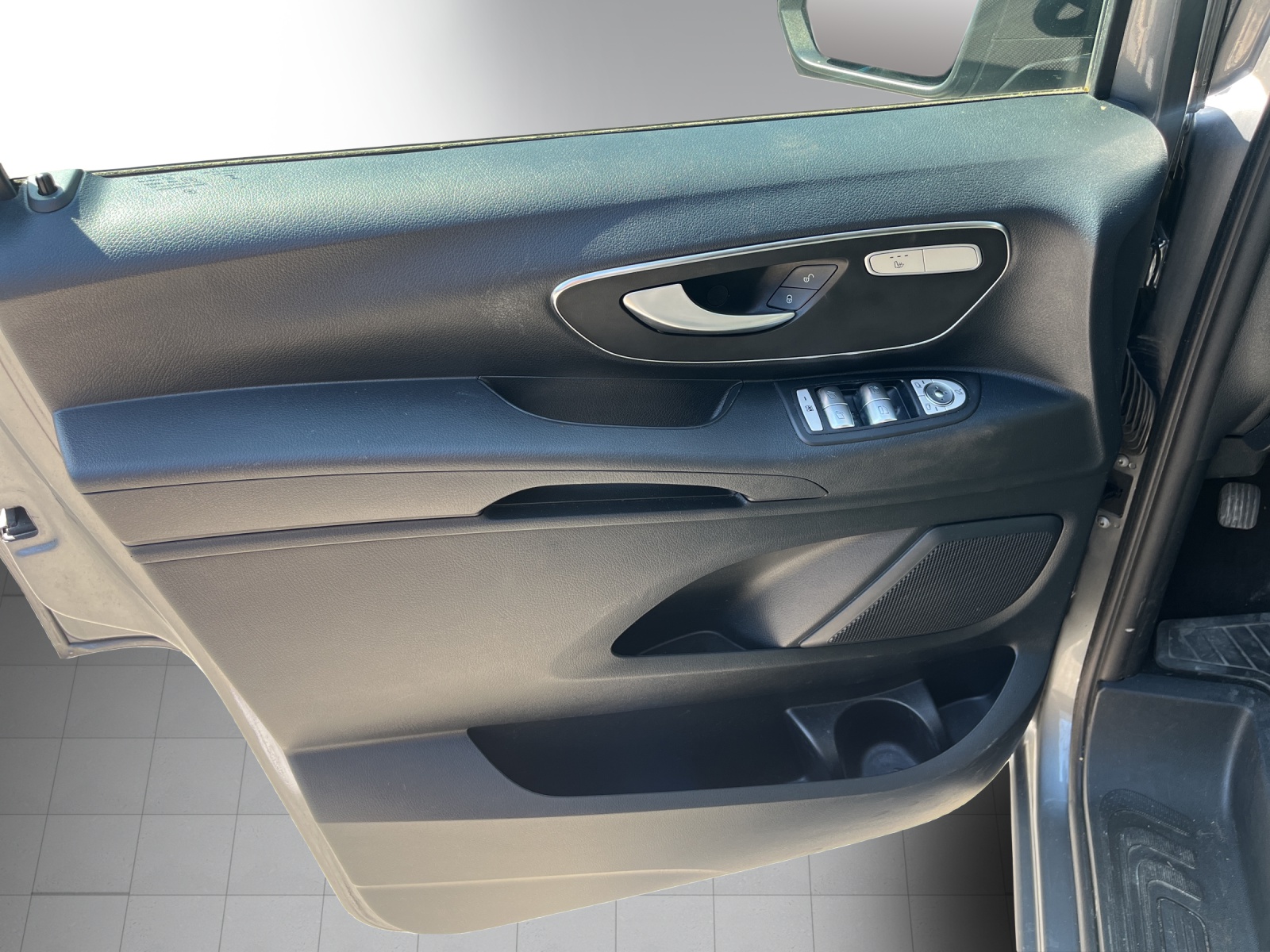 MERCEDES-BENZ Vito 116 CDI Lang Select Family Tourer 4Matic 9G-Tronic-image-7