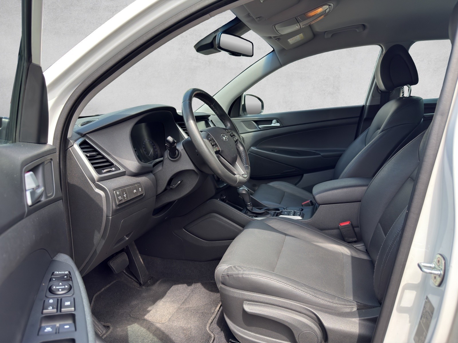HYUNDAI Tucson 1.7 CRDI Origo 2WD DCT7-image-8