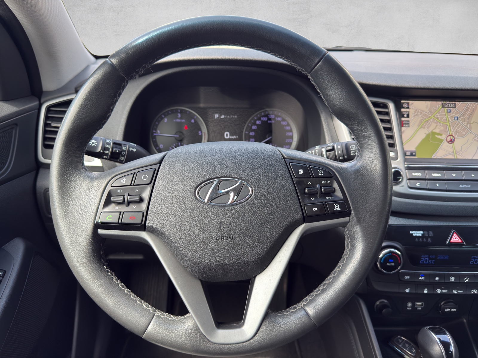 HYUNDAI Tucson 1.7 CRDI Origo 2WD DCT7-image-12