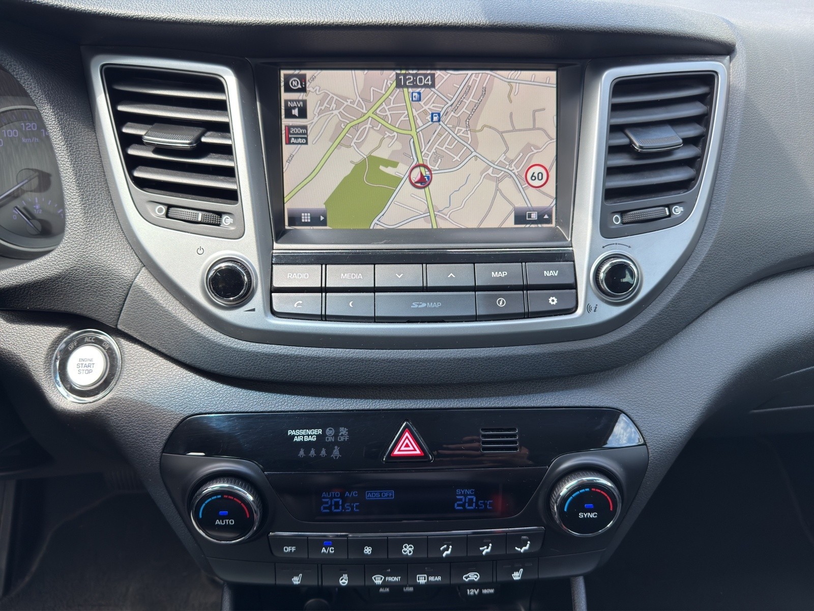 HYUNDAI Tucson 1.7 CRDI Origo 2WD DCT7-image-13