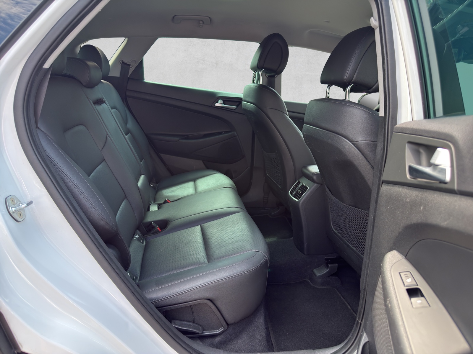 HYUNDAI Tucson 1.7 CRDI Origo 2WD DCT7-image-18