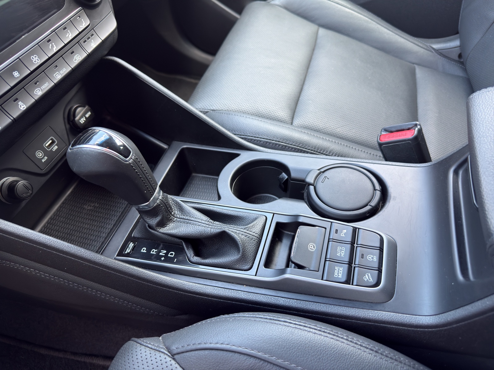 HYUNDAI Tucson 1.7 CRDI Origo 2WD DCT7-image-14