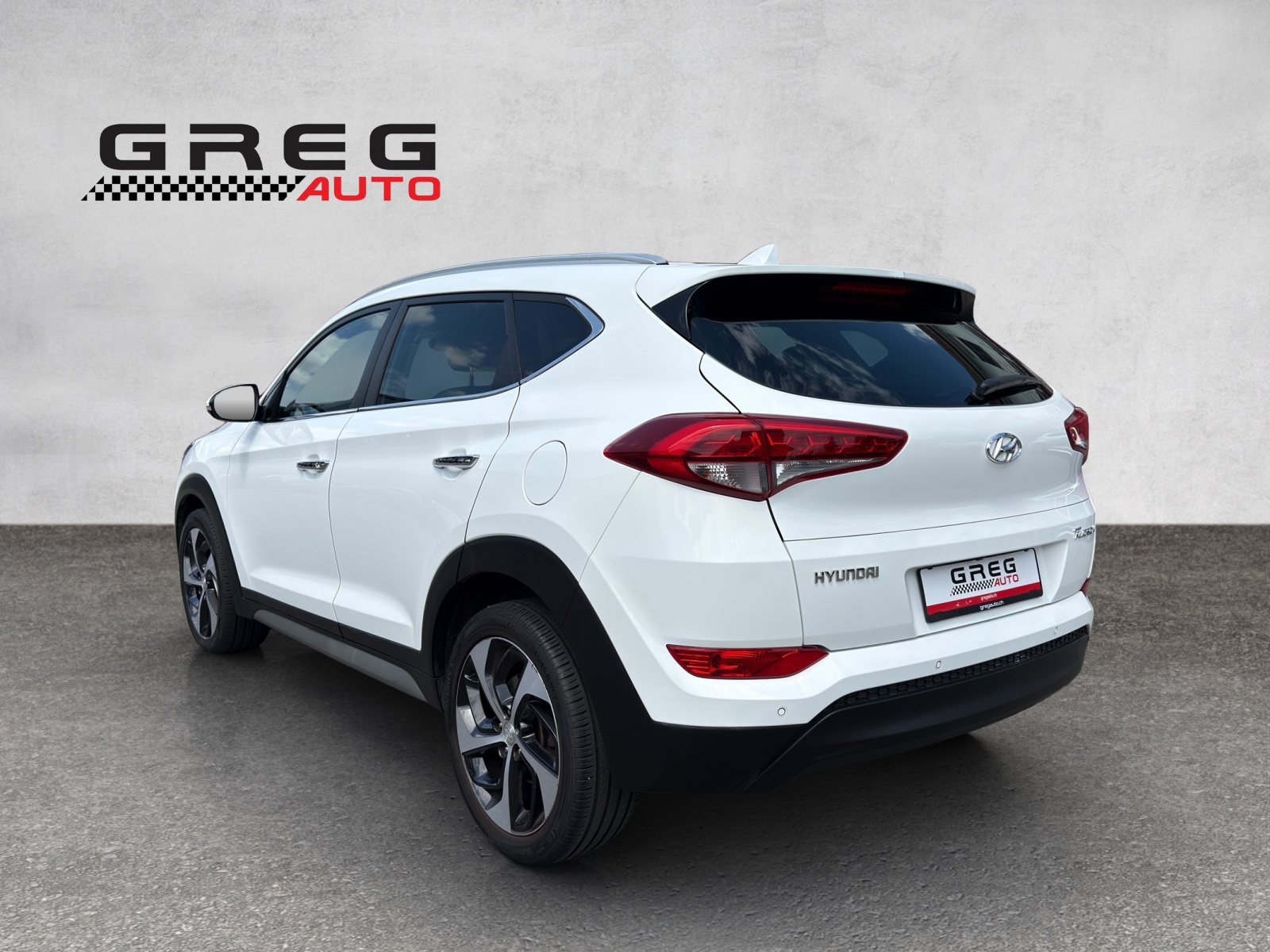 HYUNDAI Tucson 1.7 CRDI Origo 2WD DCT7-image-2