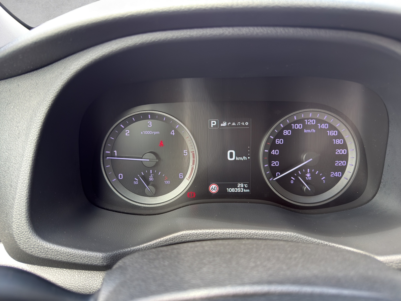 HYUNDAI Tucson 1.7 CRDI Origo 2WD DCT7-image-11