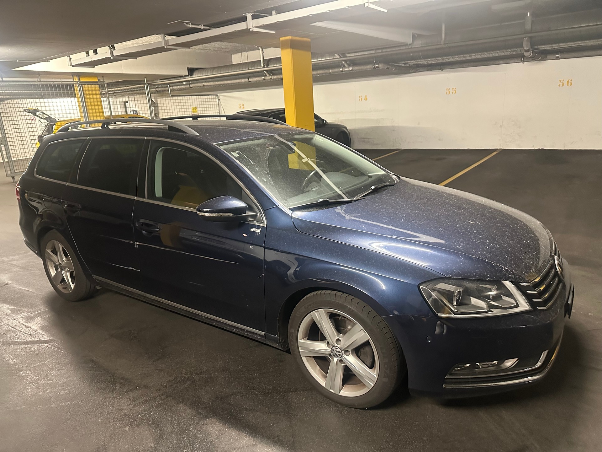 VW PASSAT-image-1