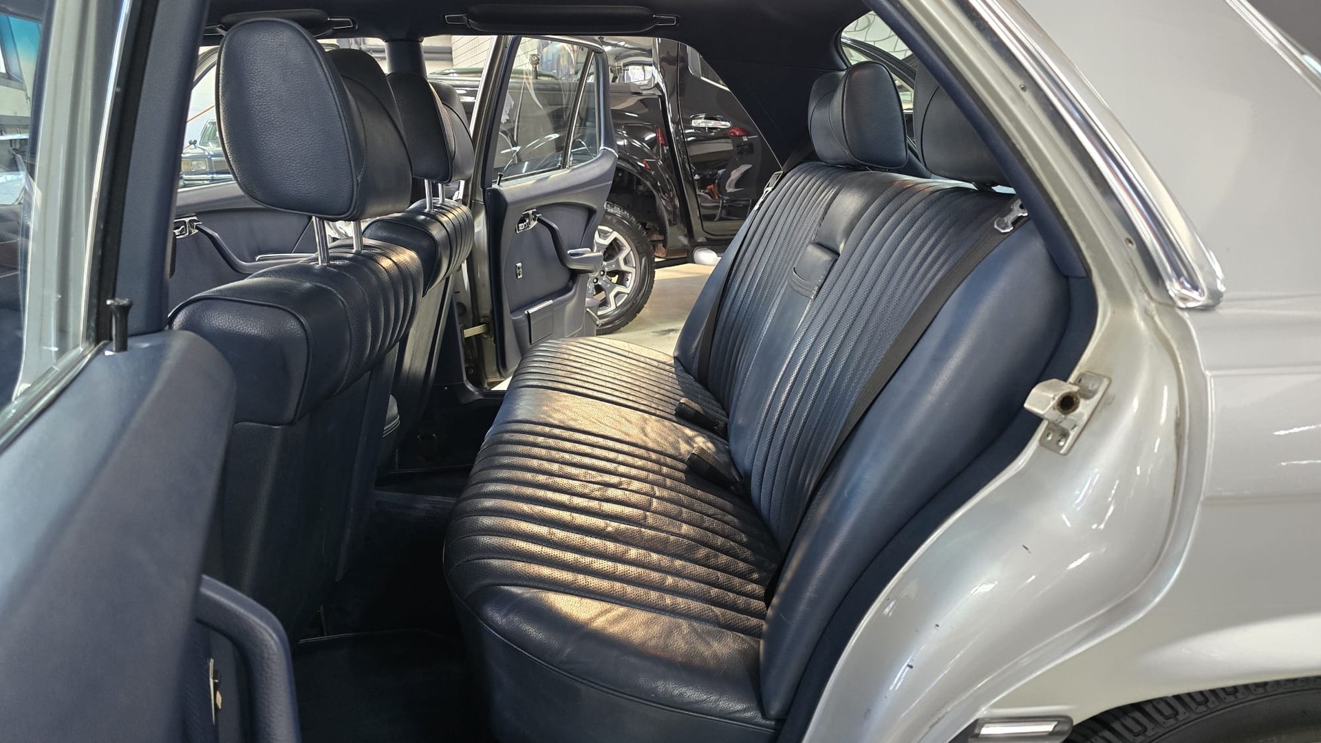 MERCEDES-BENZ 350 SE V8 Veteran-image-19