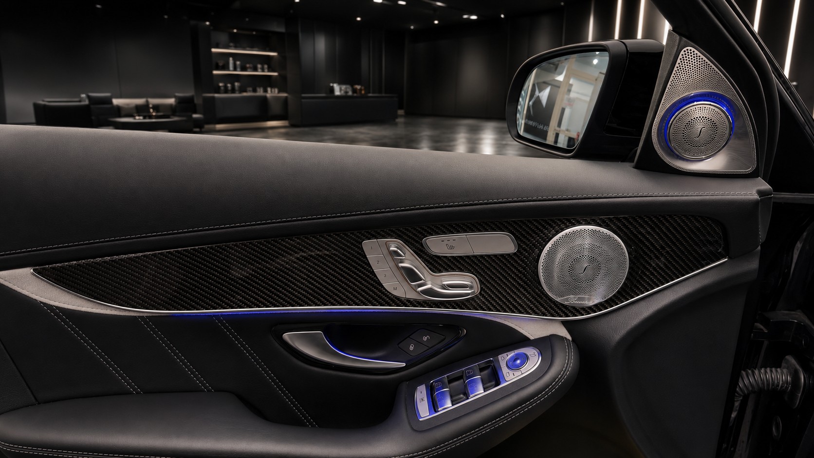 MERCEDES-BENZ GLC 63 S AMG 4m+-image-12