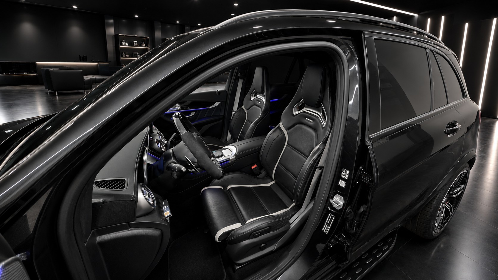MERCEDES-BENZ GLC 63 S AMG 4m+-image-13
