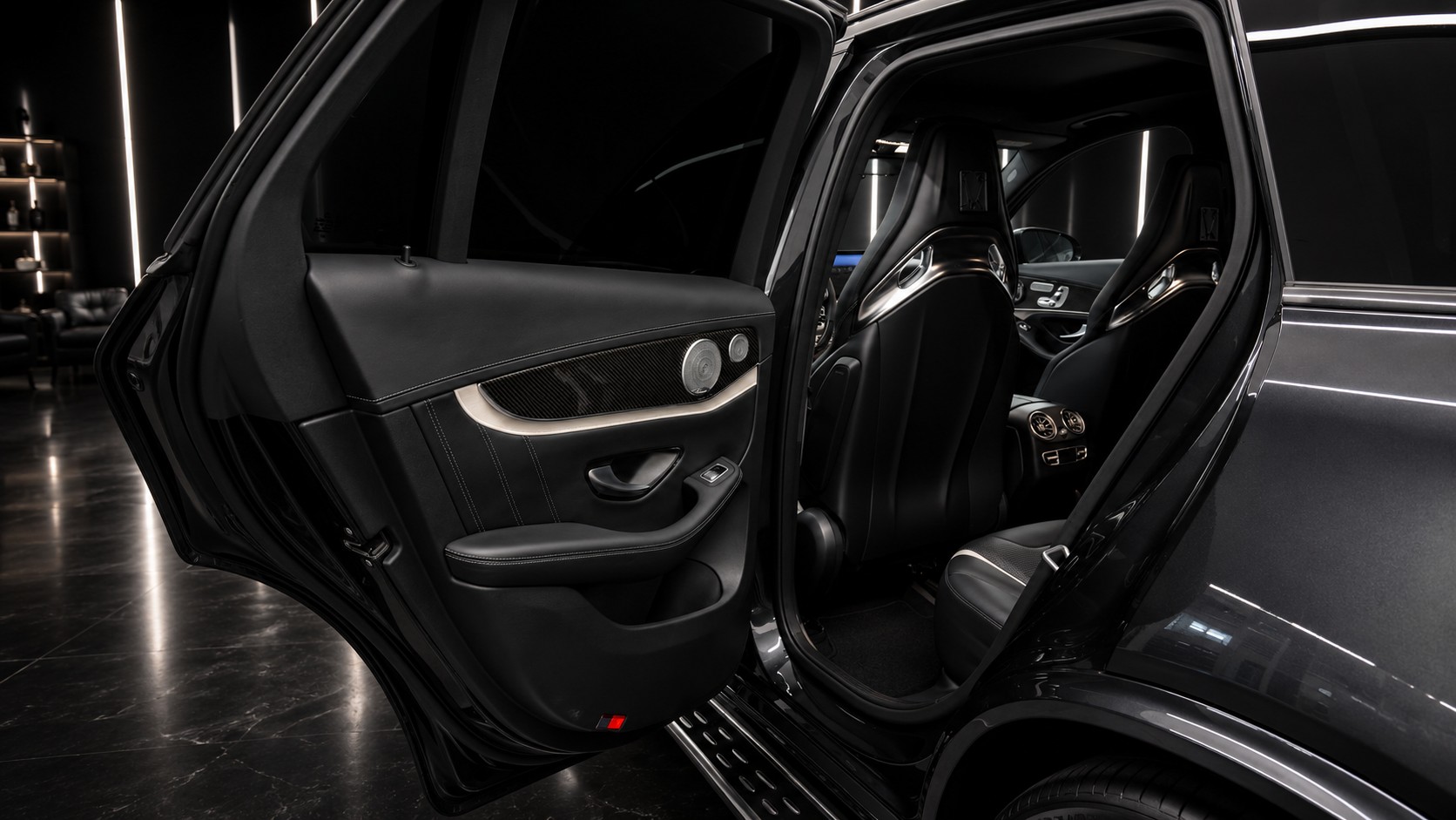 MERCEDES-BENZ GLC 63 S AMG 4m+-image-11