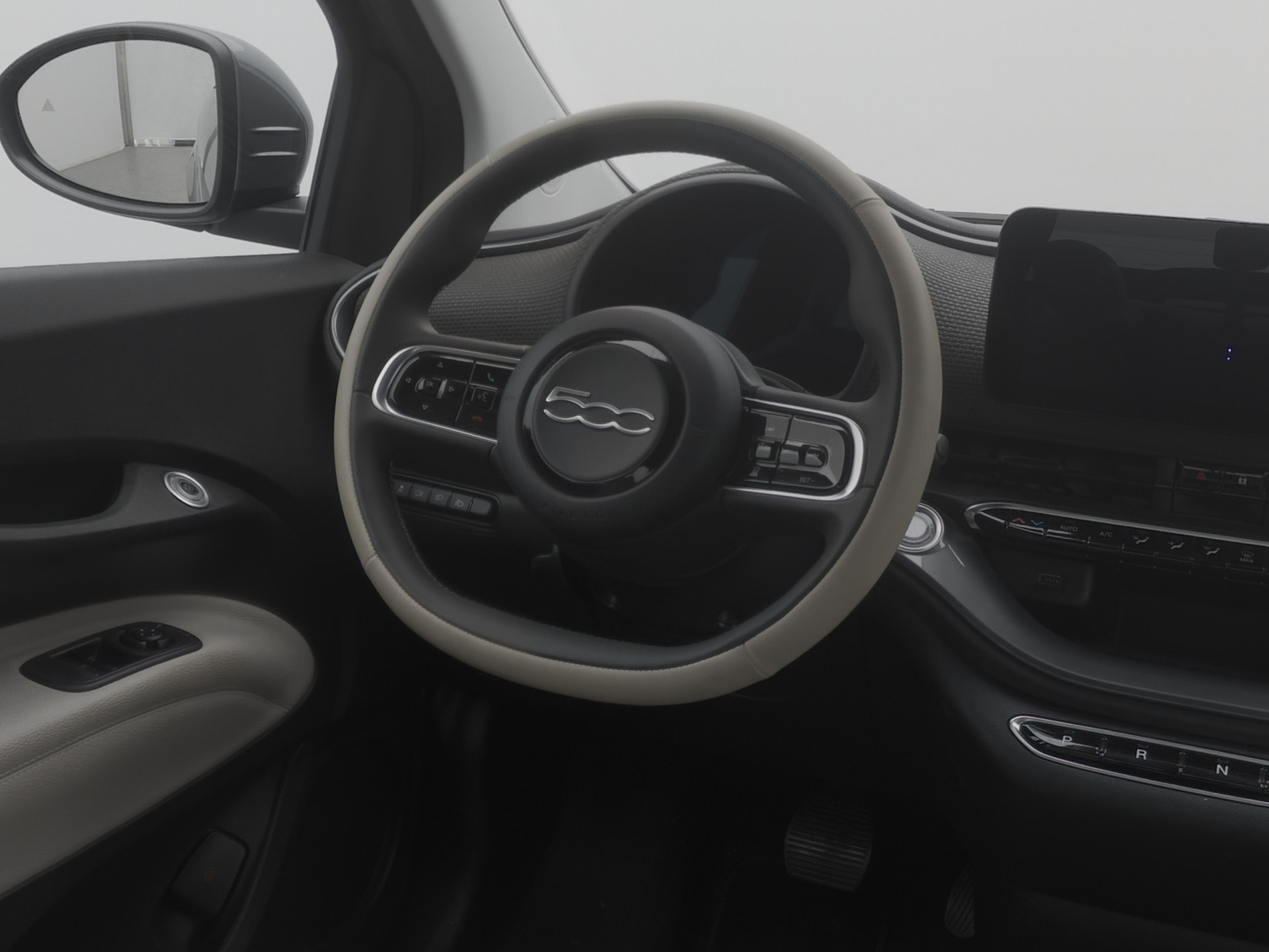 FIAT 500 Cabrio Elektro 87 kw La Prima-image-7