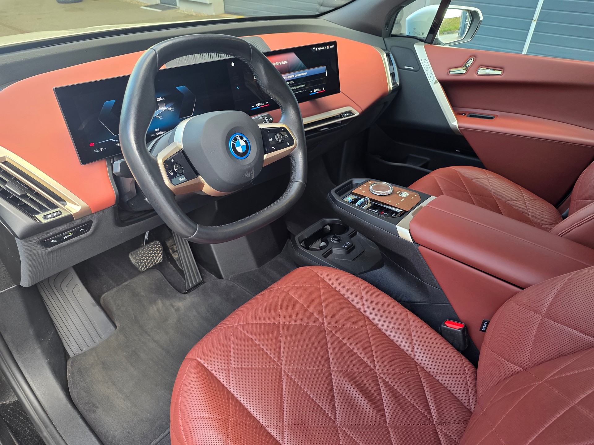 BMW iX xDrive40 ** VOLLAUSSTATTUNG - SoH Batterie 98.8% - MASSAGE SITZE - ASSISTENZ PLUS PAK. -KOMFORT PAK.- GARANTIE BIS 09.2030 **-image-7