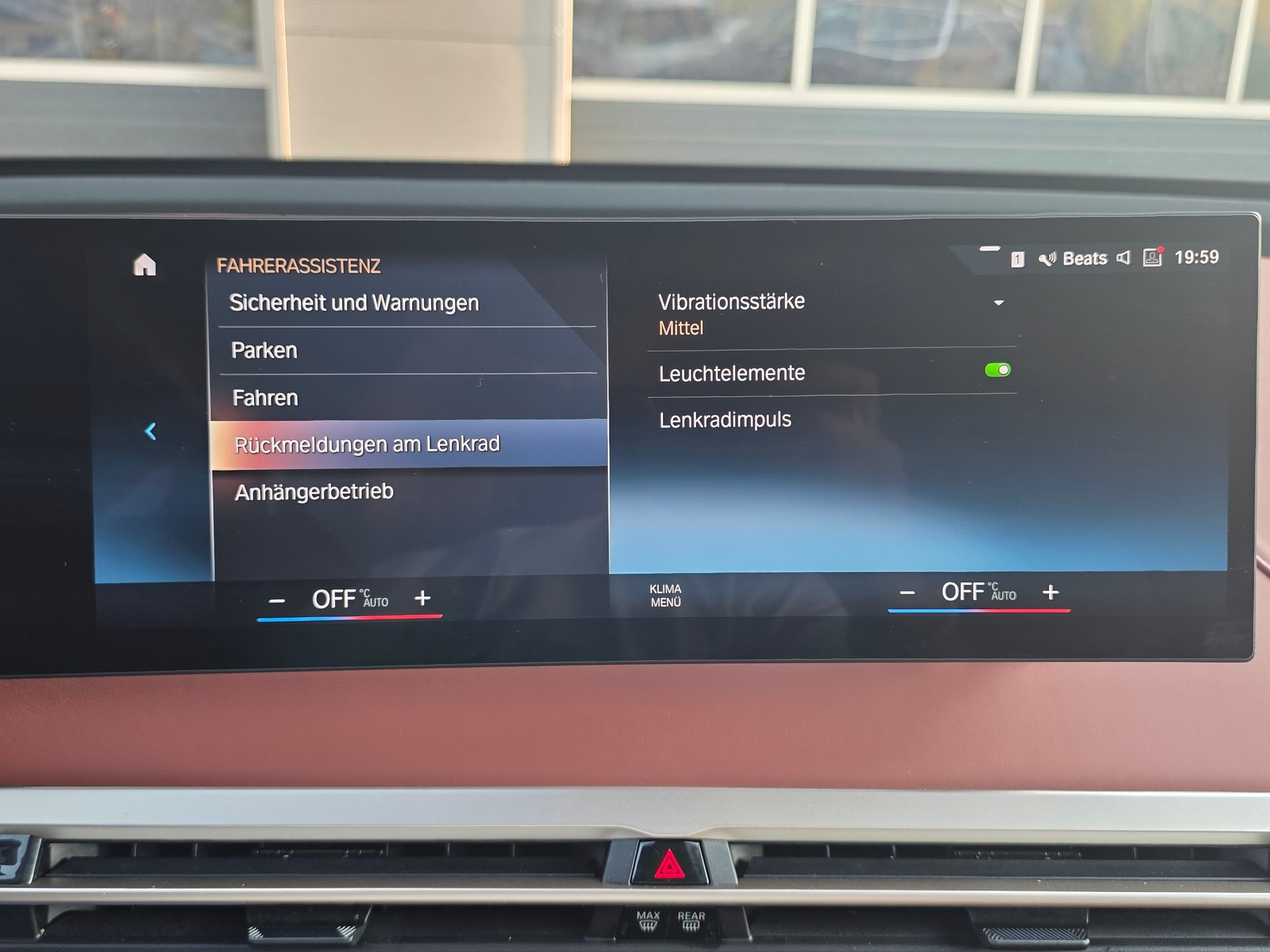 BMW iX xDrive40 ** VOLLAUSSTATTUNG - SoH Batterie 98.8% - MASSAGE SITZE - ASSISTENZ PLUS PAK. -KOMFORT PAK.- GARANTIE BIS 09.2030 **-image-27