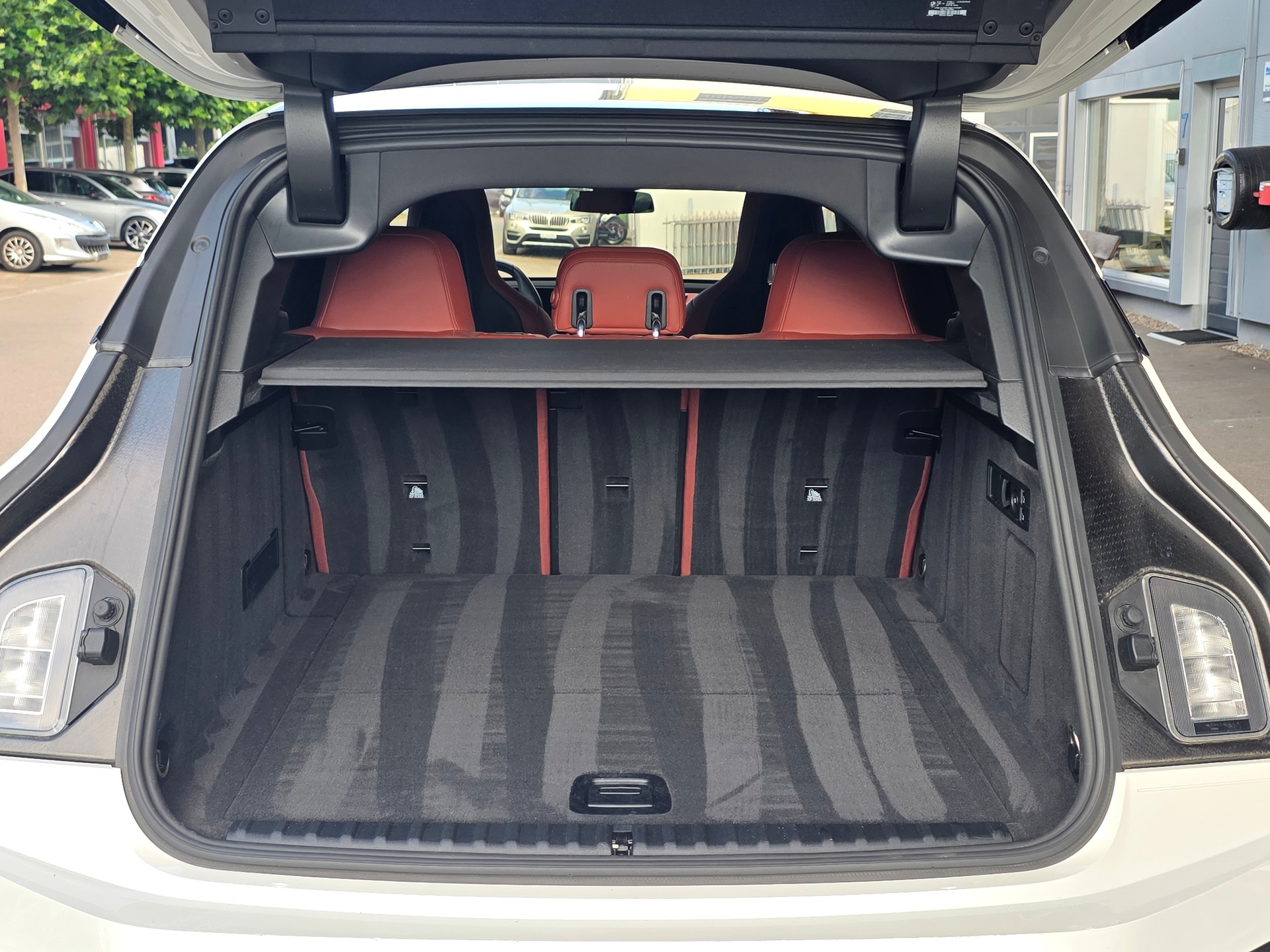 BMW iX xDrive40 ** VOLLAUSSTATTUNG - SoH Batterie 98.8% - MASSAGE SITZE - ASSISTENZ PLUS PAK. -KOMFORT PAK.- GARANTIE BIS 09.2030 **-image-15