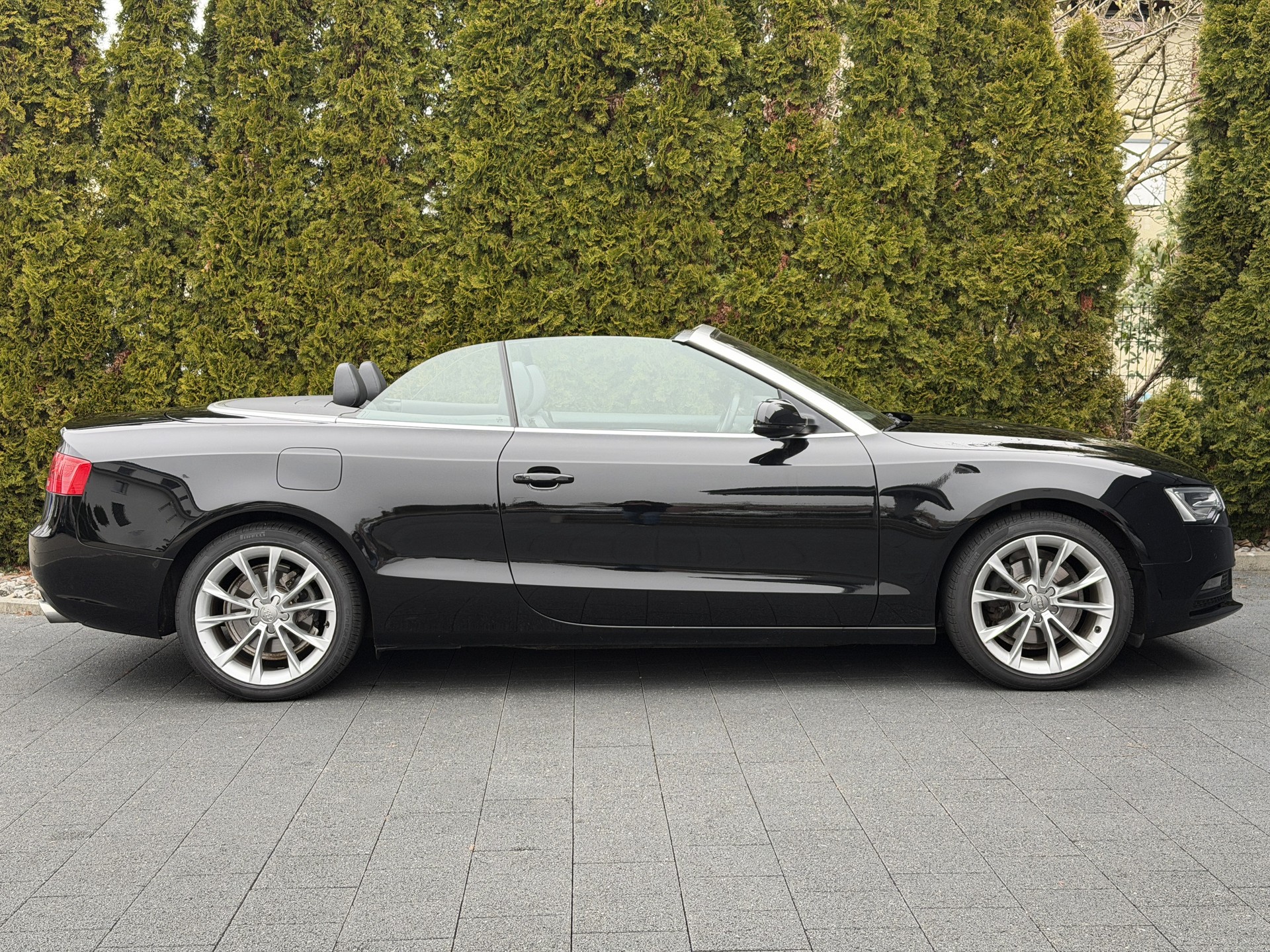 AUDI A5 Cabriolet 1.8 TFSI-image-7