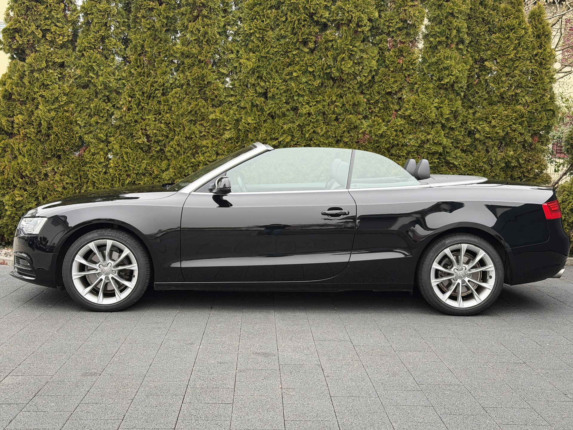 AUDI A5 Cabriolet 1.8 TFSI-image-9