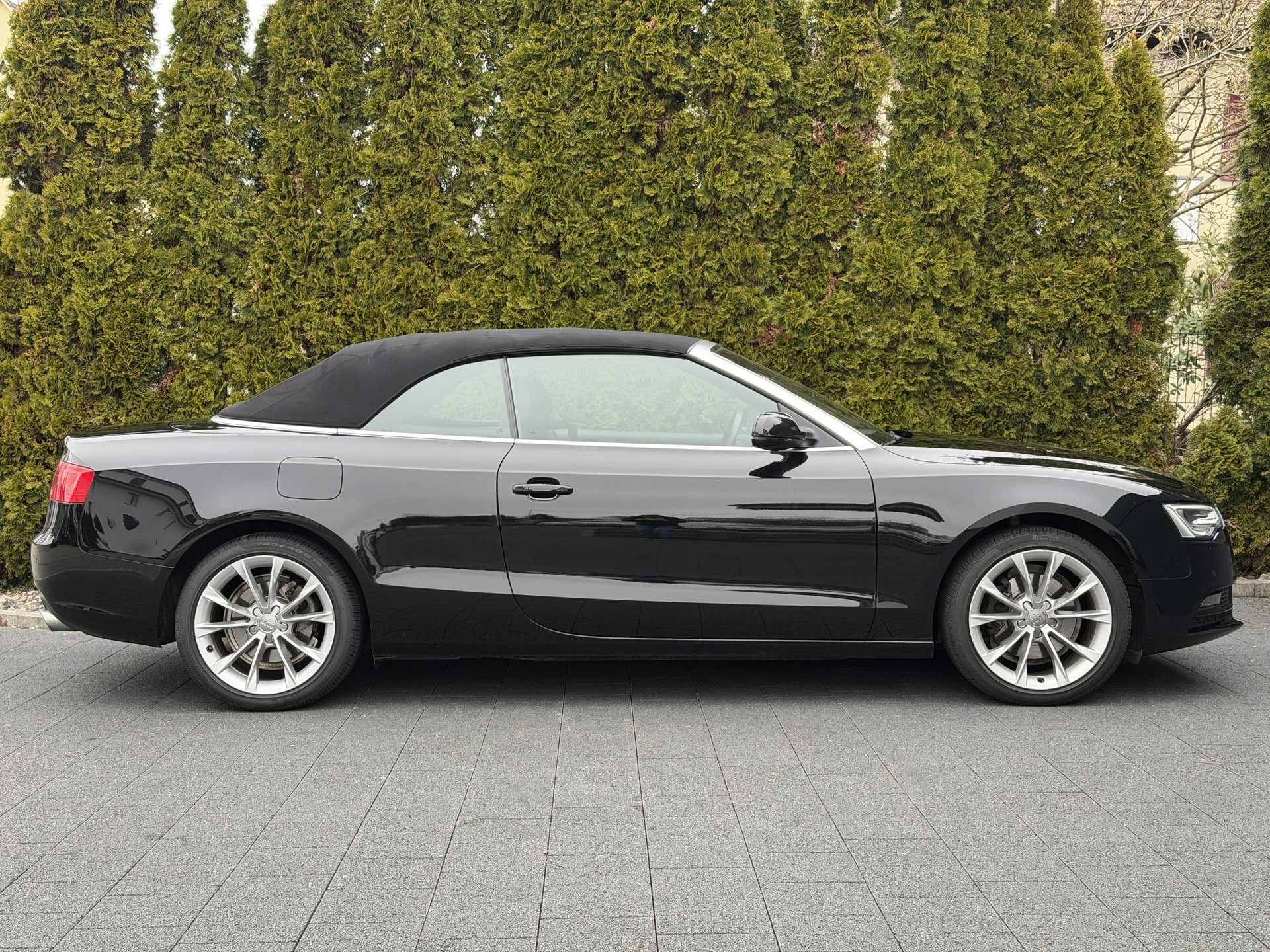 AUDI A5 Cabriolet 1.8 TFSI-image-8