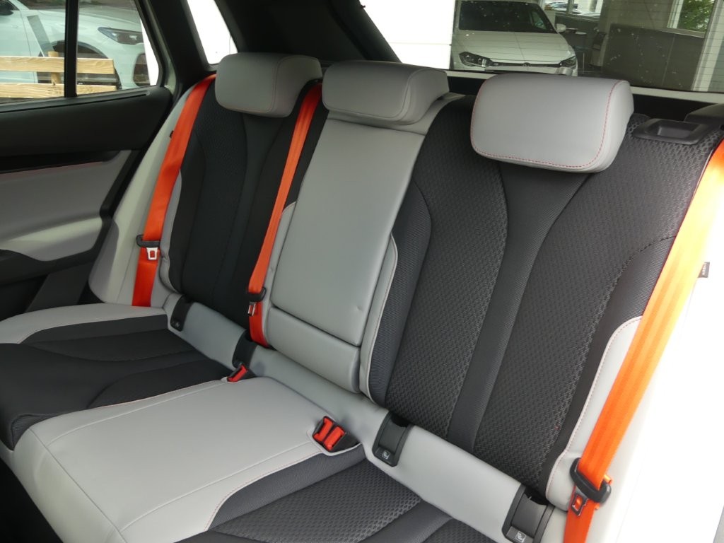 SKODA Elroq 85-image-11