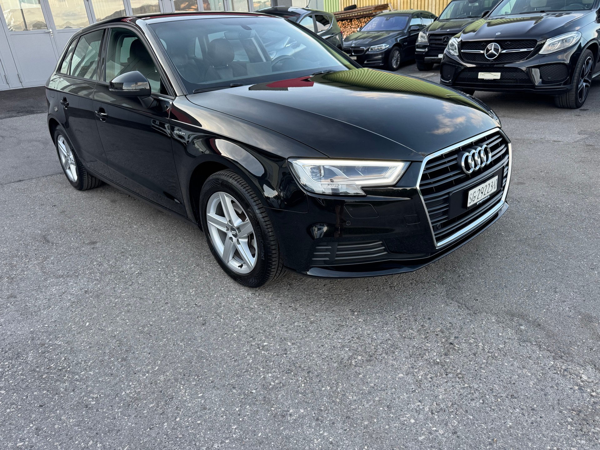 AUDI A3 Sportback 1.4 TFSI g-tron-image-1
