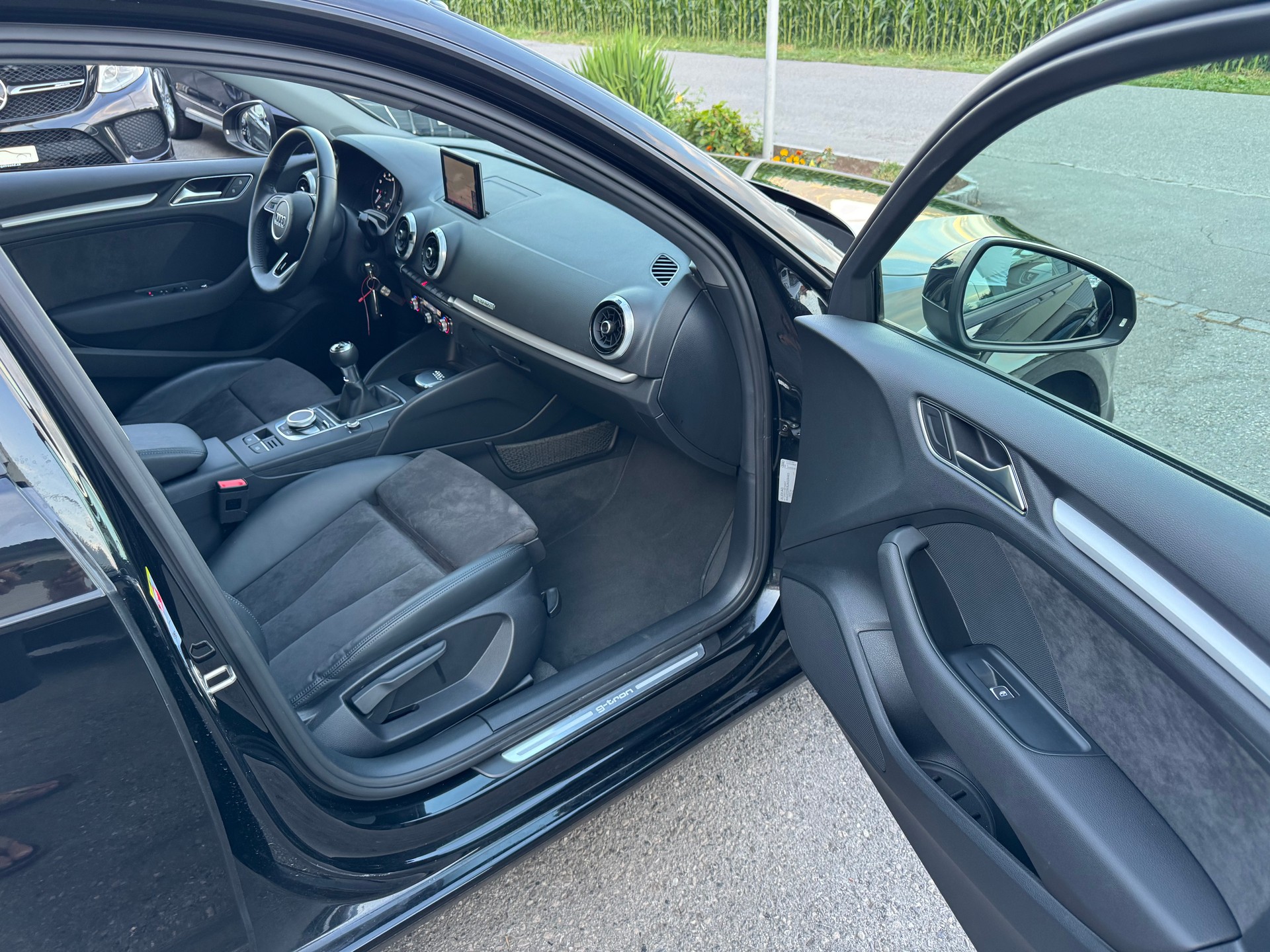 AUDI A3 Sportback 1.4 TFSI g-tron-image-9
