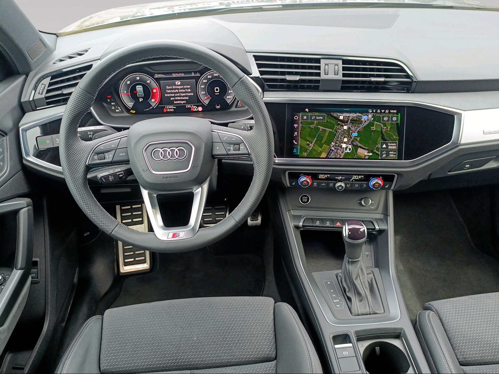 AUDI Q3 40 TDI S line quattro S-tronic-image-8