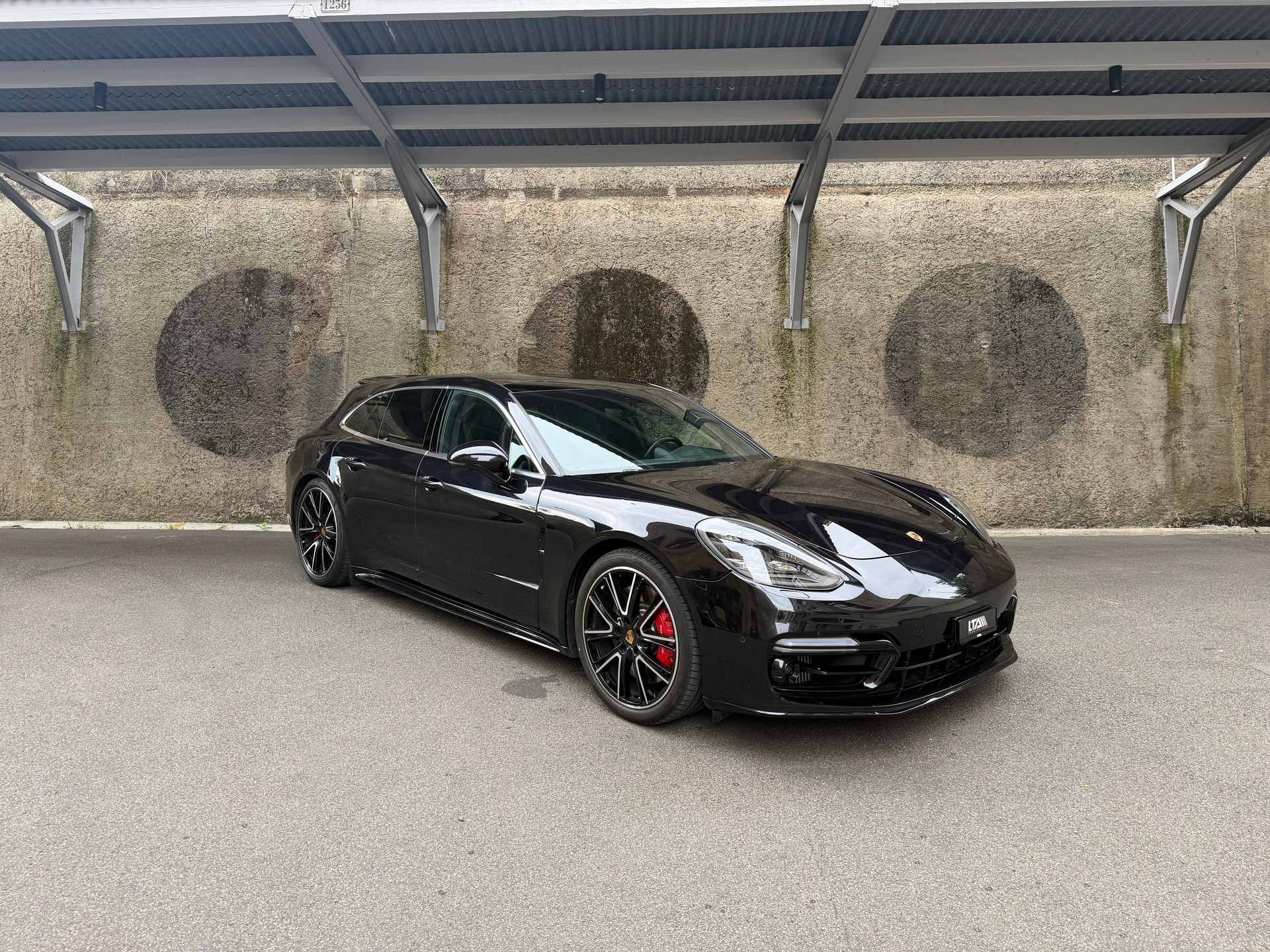 PORSCHE Panamera Turbo Sport Turismo PDK-image-2