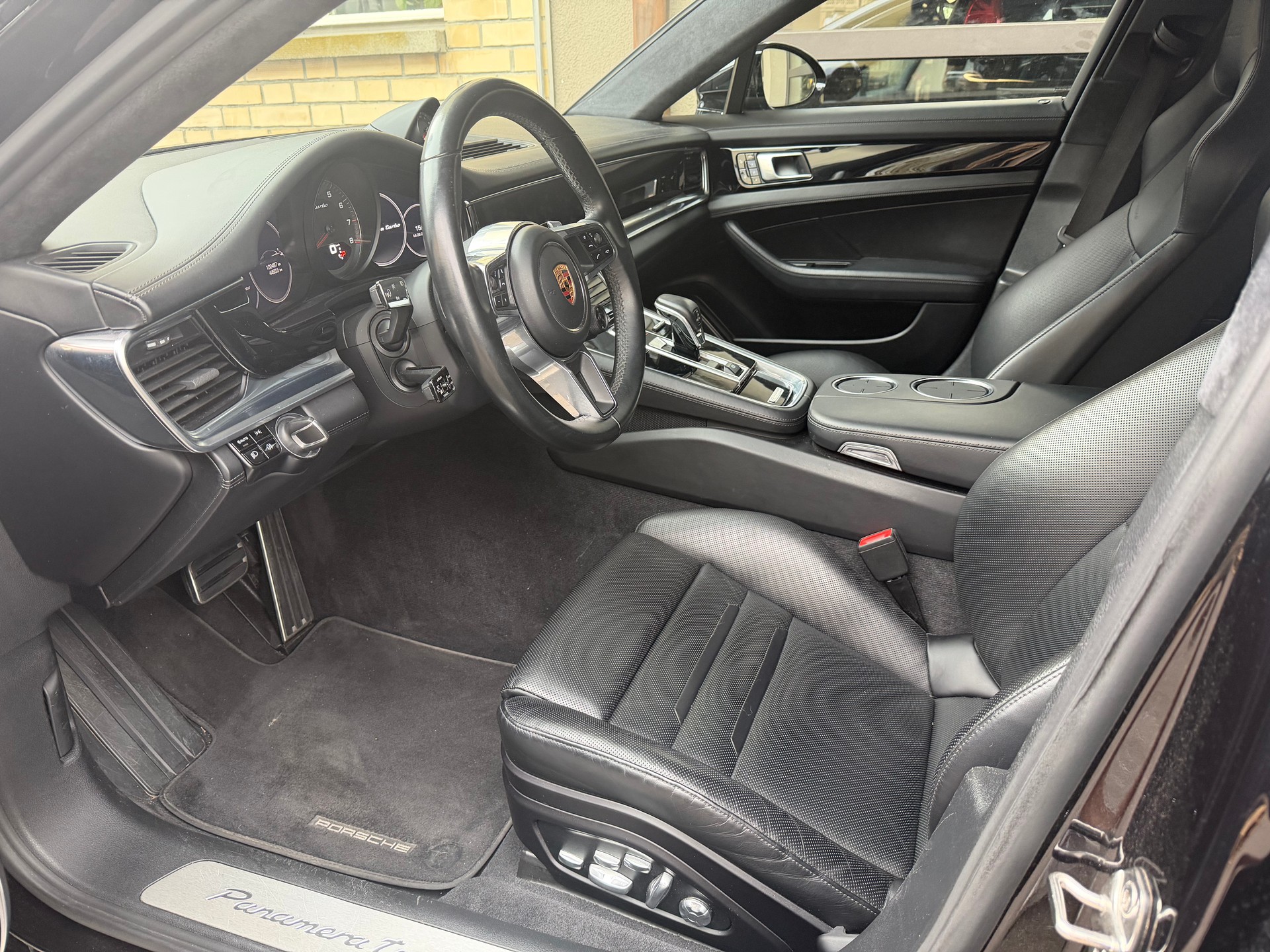 PORSCHE Panamera Turbo Sport Turismo PDK-image-8