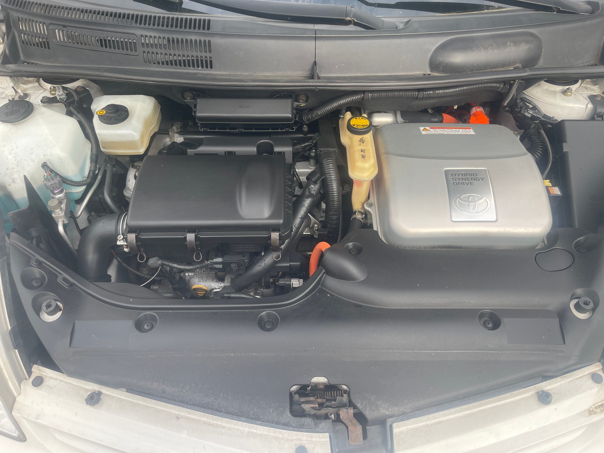 TOYOTA Prius 1.5 16V Hybrid-image-10